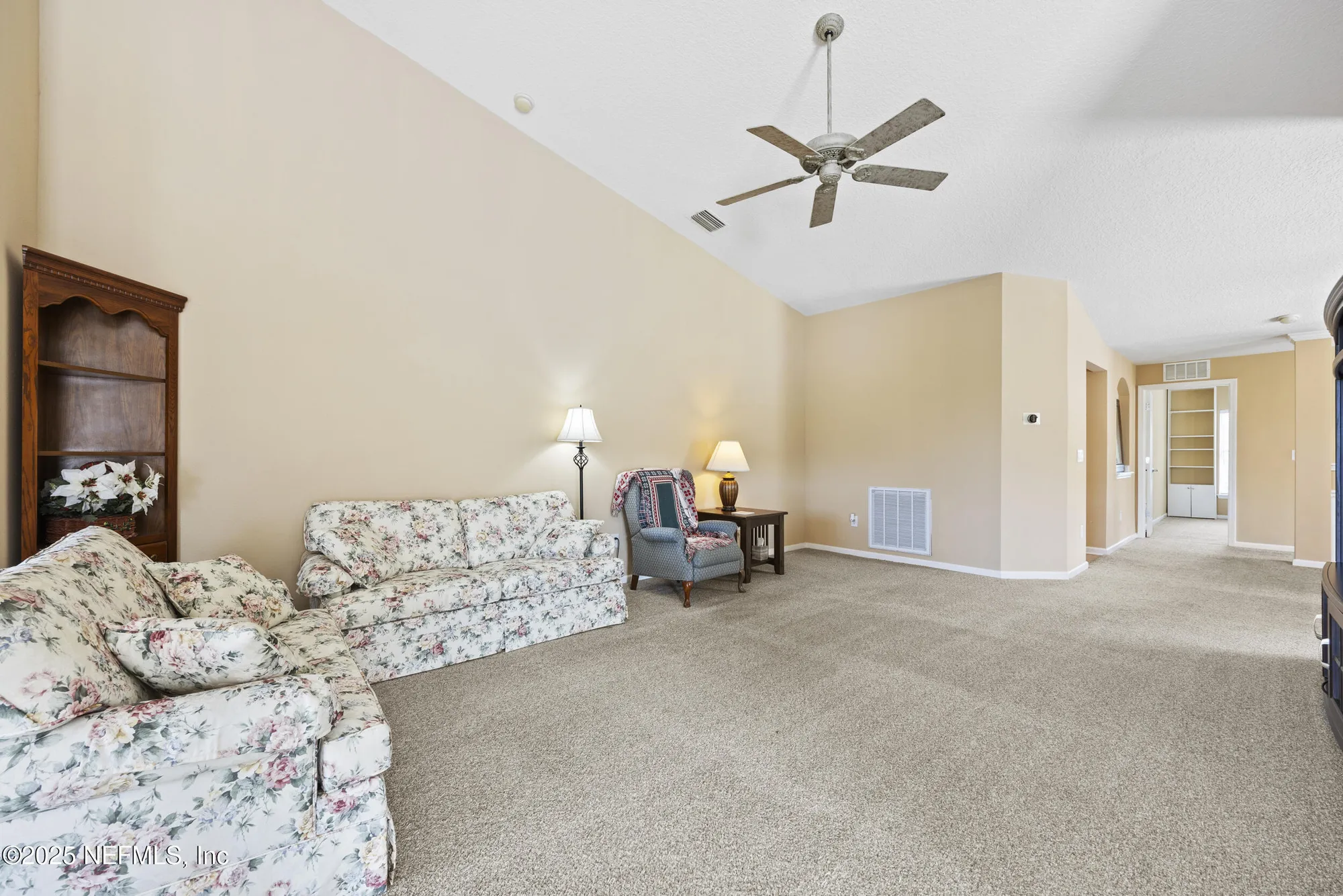 Property Slideshow image 7 of 48 | 11895 surfbird cir # 11a, Jacksonville, FL, 32256