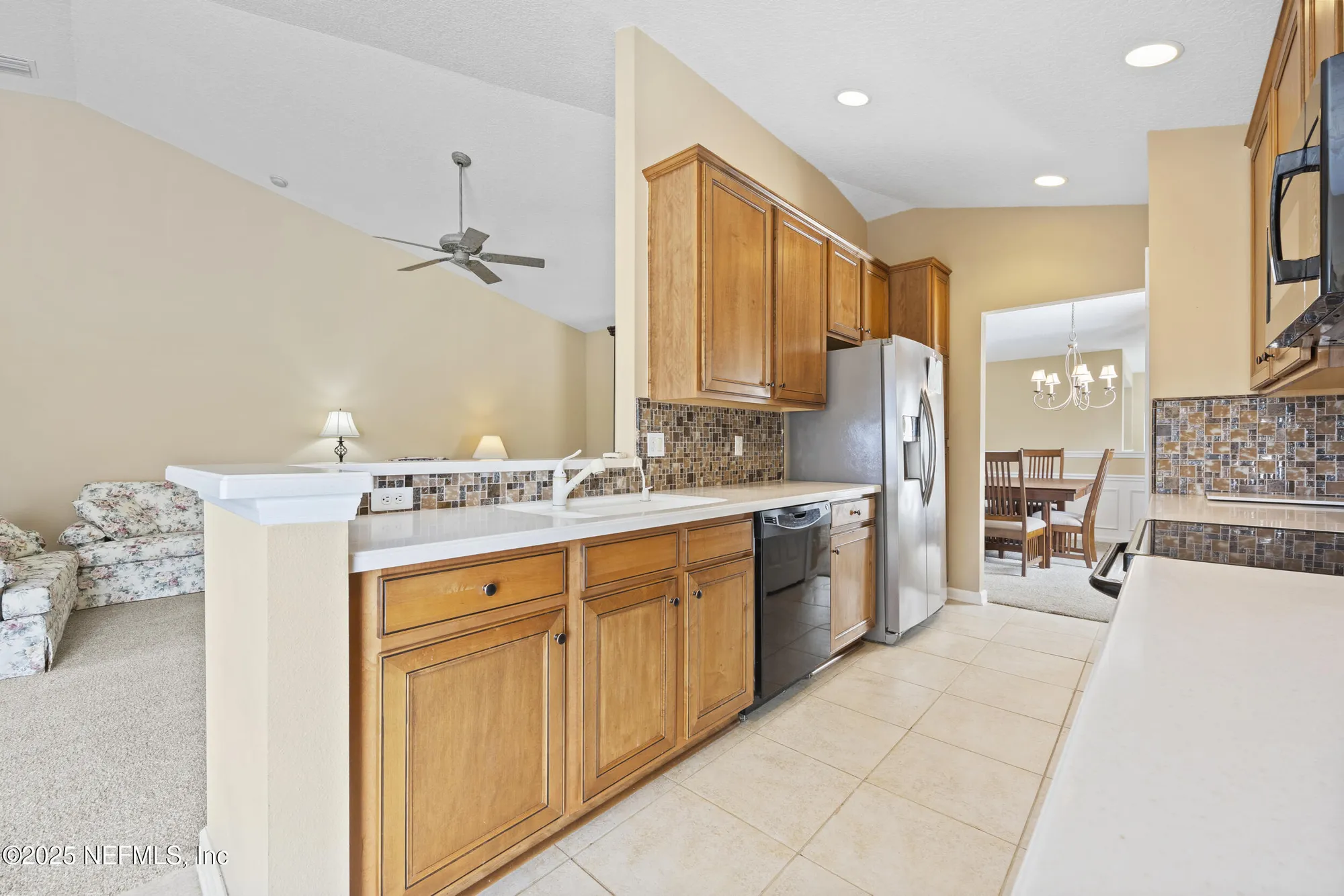 Property Slideshow image 10 of 48 | 11895 surfbird cir # 11a, Jacksonville, FL, 32256