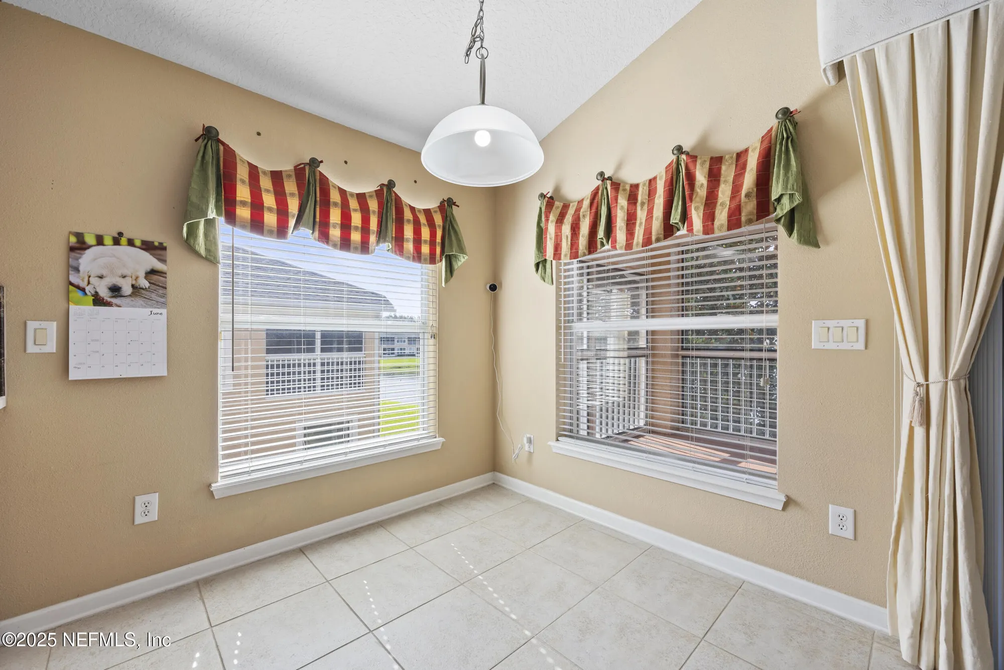 Property Slideshow image 12 of 48 | 11895 surfbird cir # 11a, Jacksonville, FL, 32256