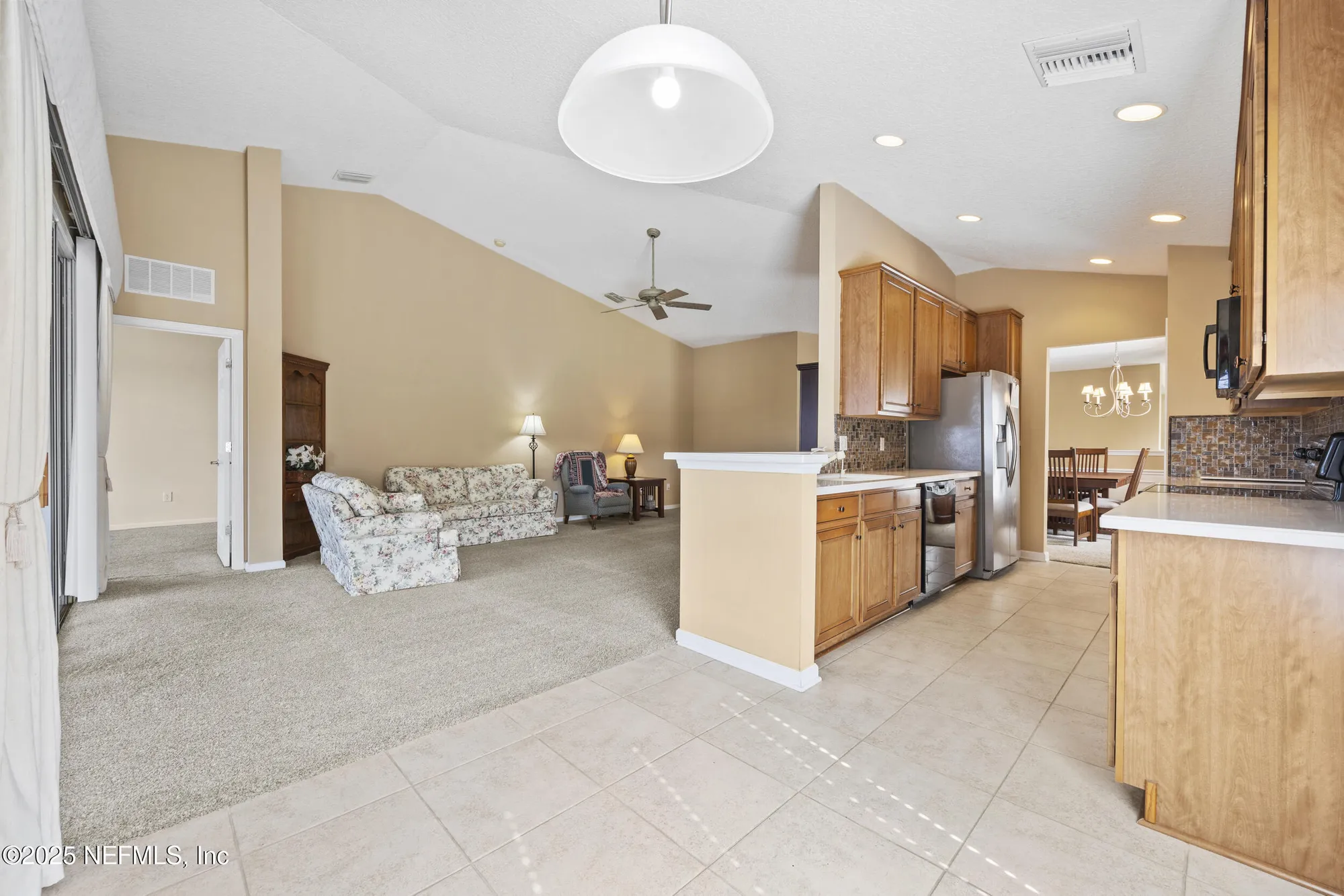 Property Slideshow image 13 of 48 | 11895 surfbird cir # 11a, Jacksonville, FL, 32256