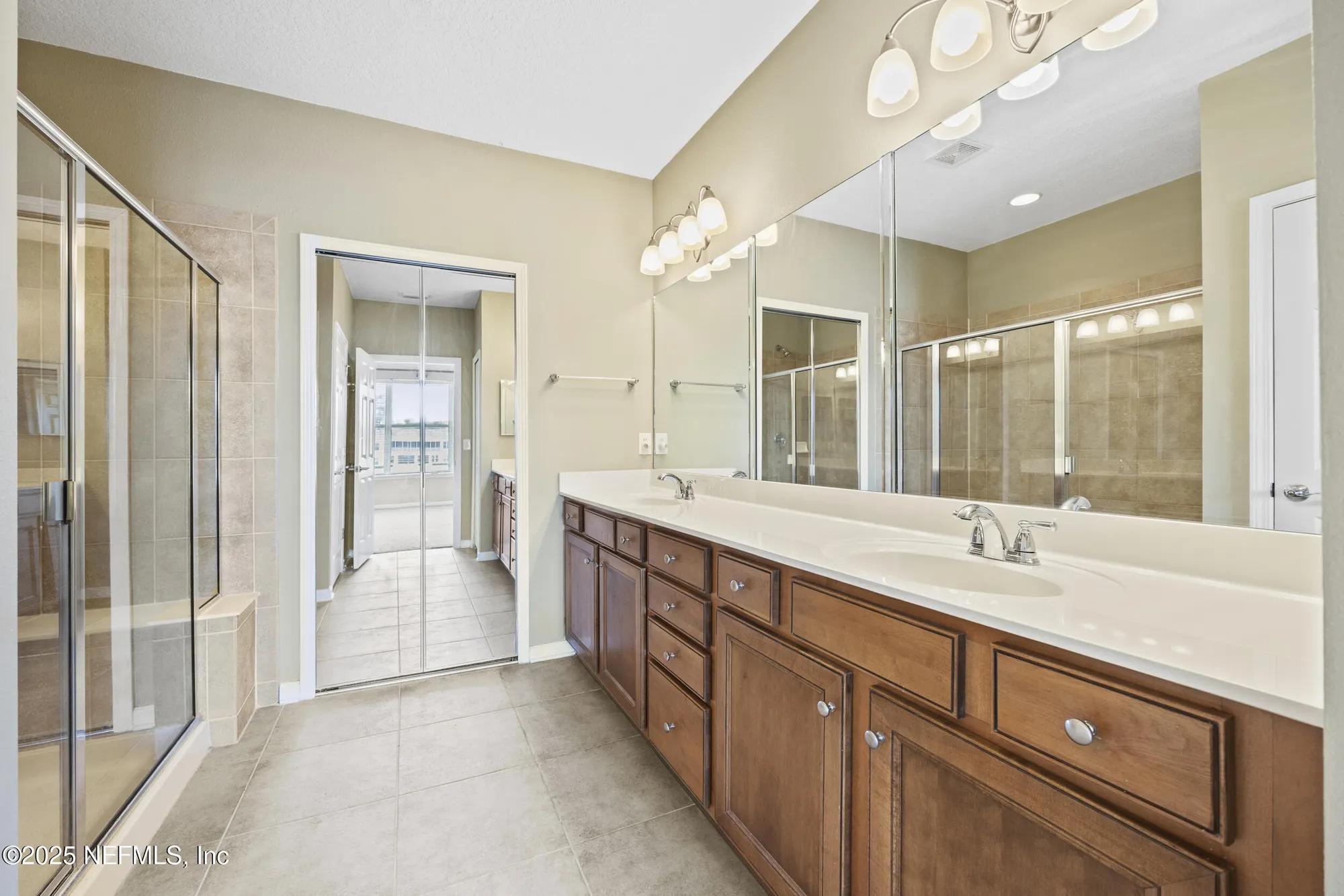 Property Slideshow image 18 of 48 | 11895 surfbird cir # 11a, Jacksonville, FL, 32256