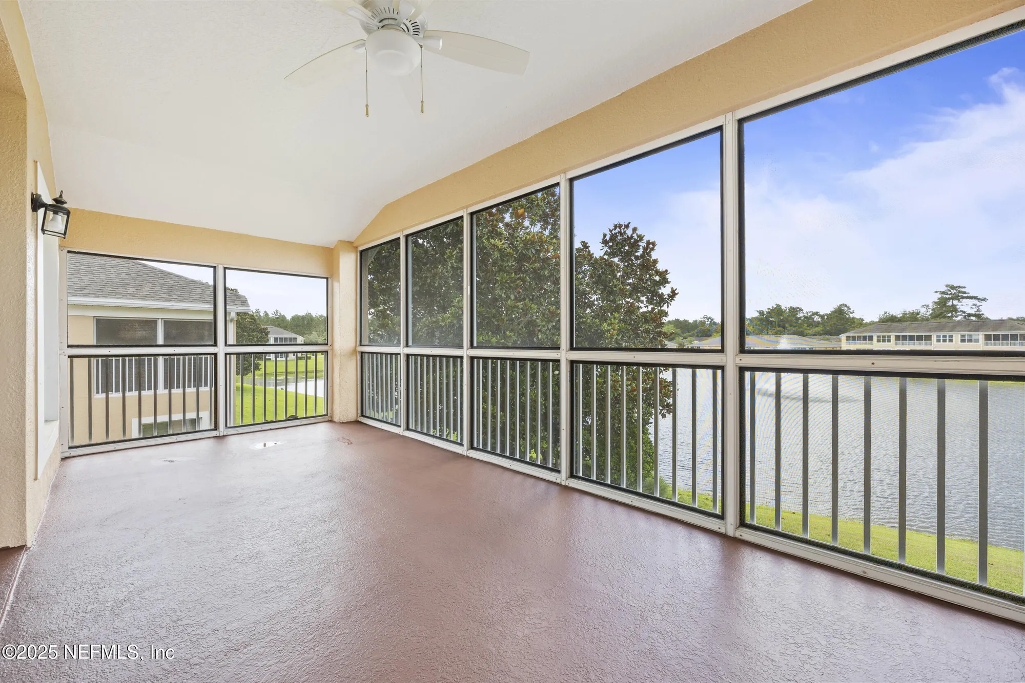 Property Slideshow image 26 of 48 | 11895 surfbird cir # 11a, Jacksonville, FL, 32256