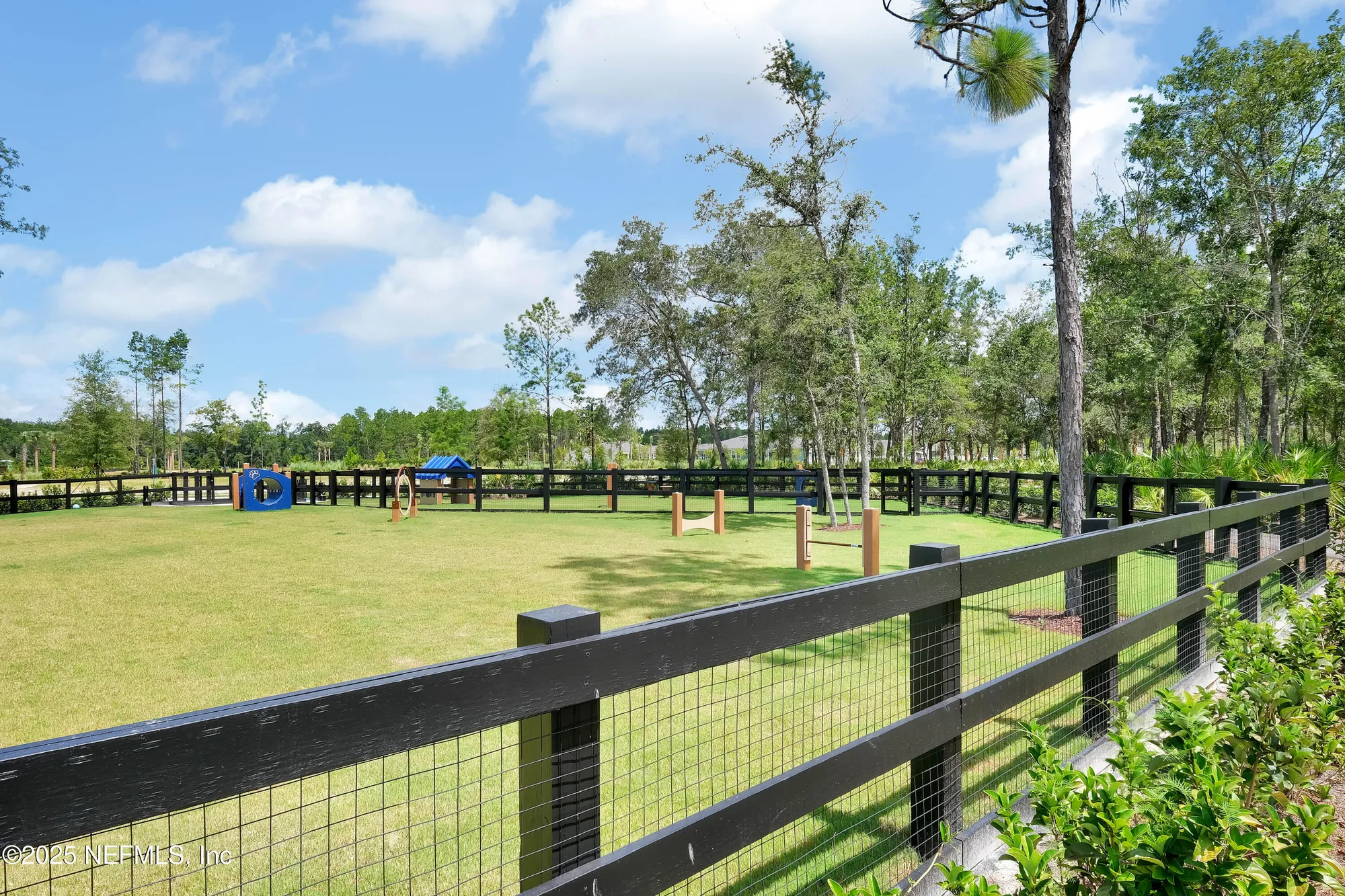 Property Slideshow image 25 of 66 | 505 juniper hills dr, St Johns, FL, 32259