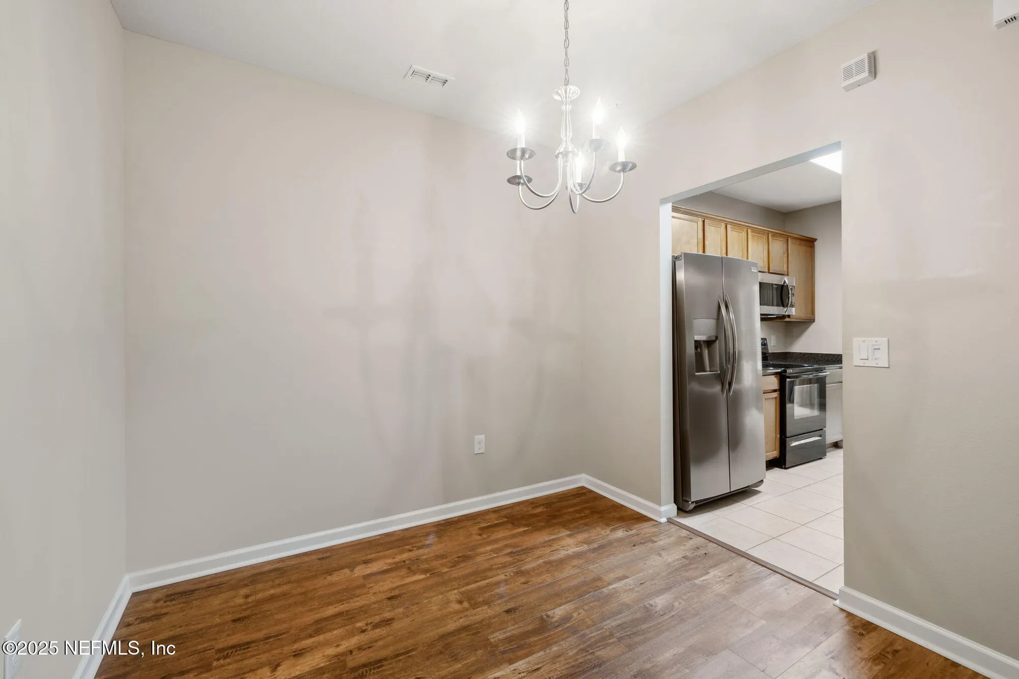 Property Slideshow image 12 of 93 | 8757 little swift cir 22f, Jacksonville, FL, 32256