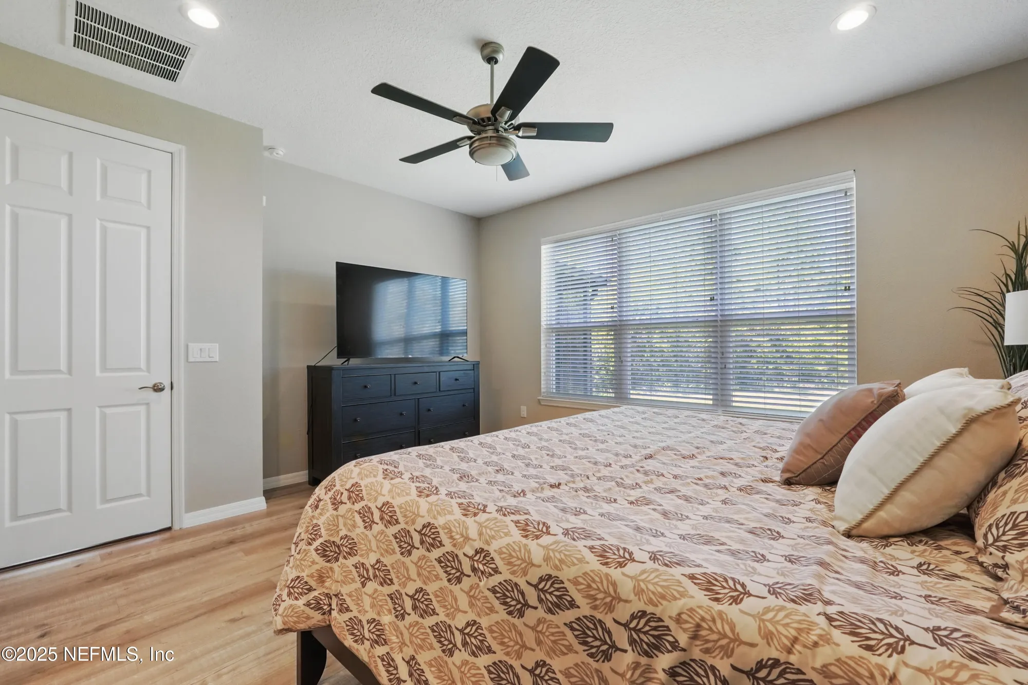 Property Slideshow image 19 of 44 | 702 torrey pines way, Poinciana, FL, 34759