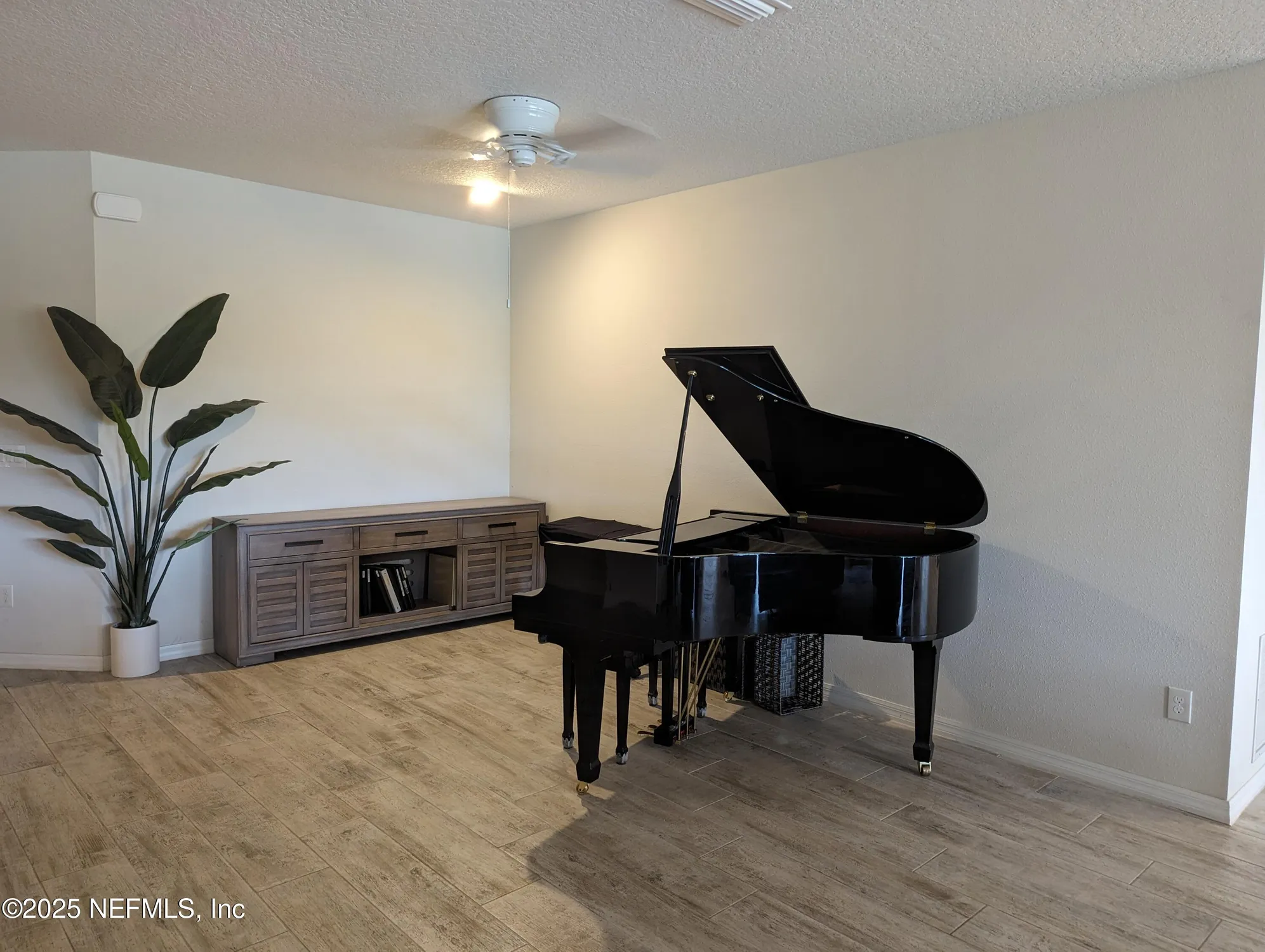 Property Slideshow image 14 of 15 | 107 lantern oak ln, Ponte Vedra, FL, 32081