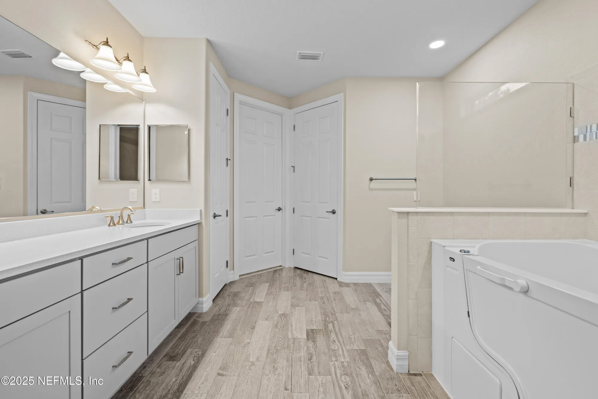 Property Slideshow image 4 of 51 | 435 tree side ln, Ponte Vedra, FL, 32081