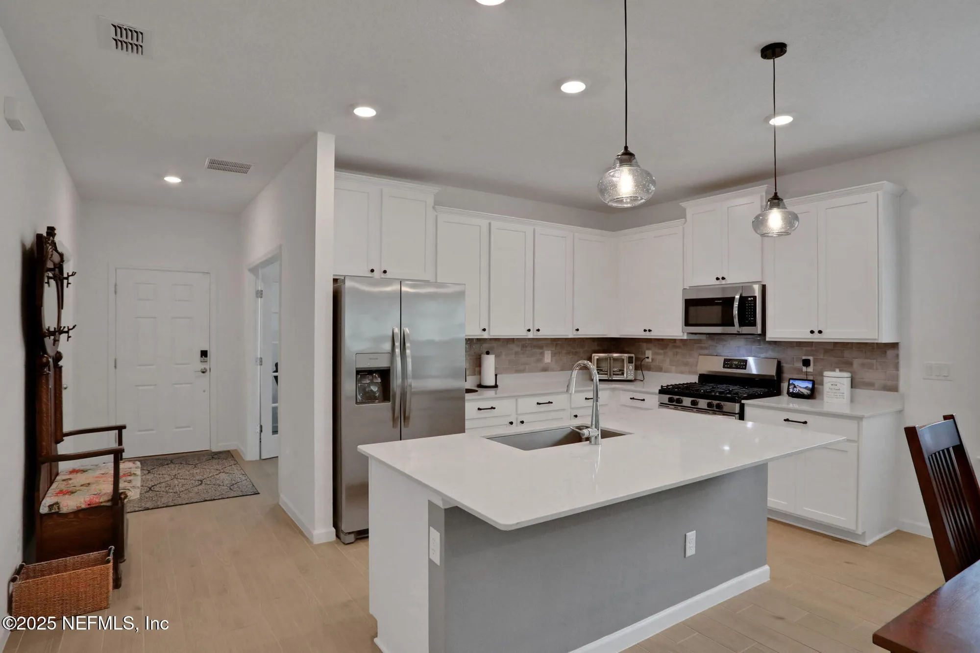 Property Slideshow image 7 of 50 | 75610 pondside ln, Yulee, FL, 32097