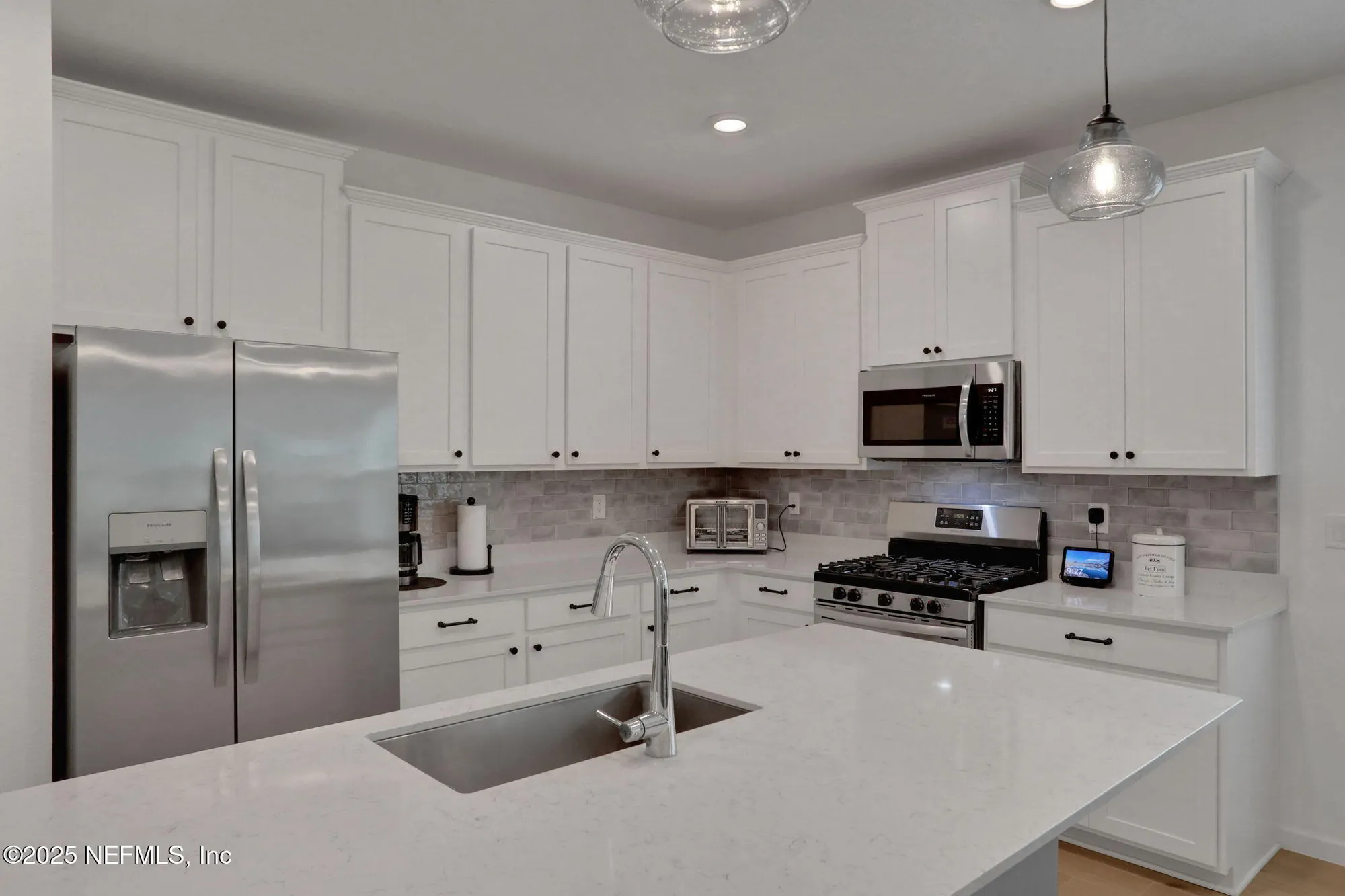 Property Slideshow image 8 of 50 | 75610 pondside ln, Yulee, FL, 32097