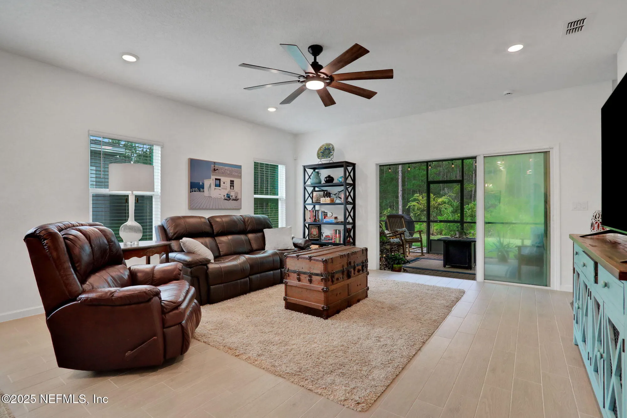 Property Slideshow image 15 of 50 | 75610 pondside ln, Yulee, FL, 32097