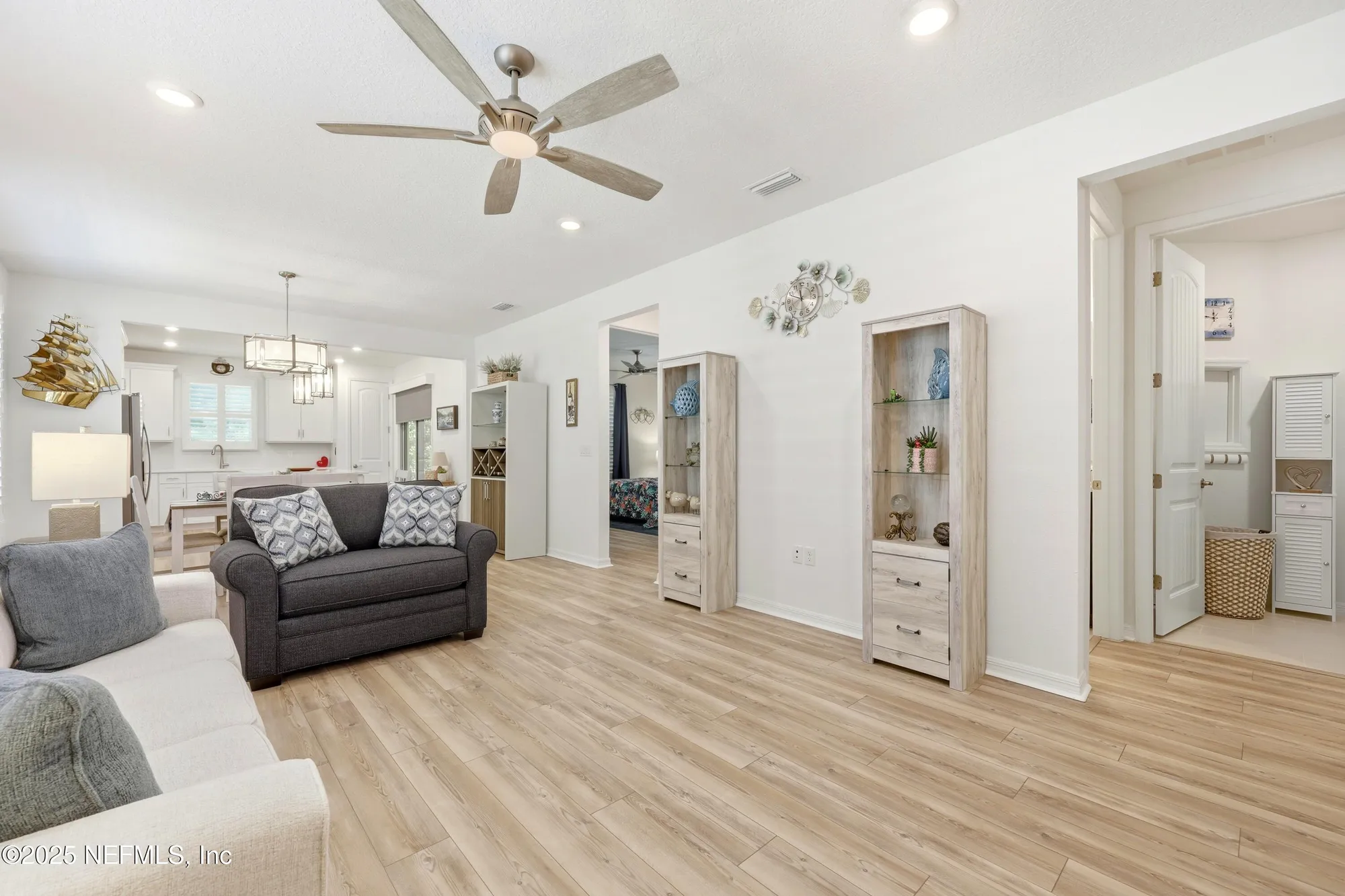 Property Slideshow image 6 of 68 | 11139 city front dr, Jacksonville, FL, 32256