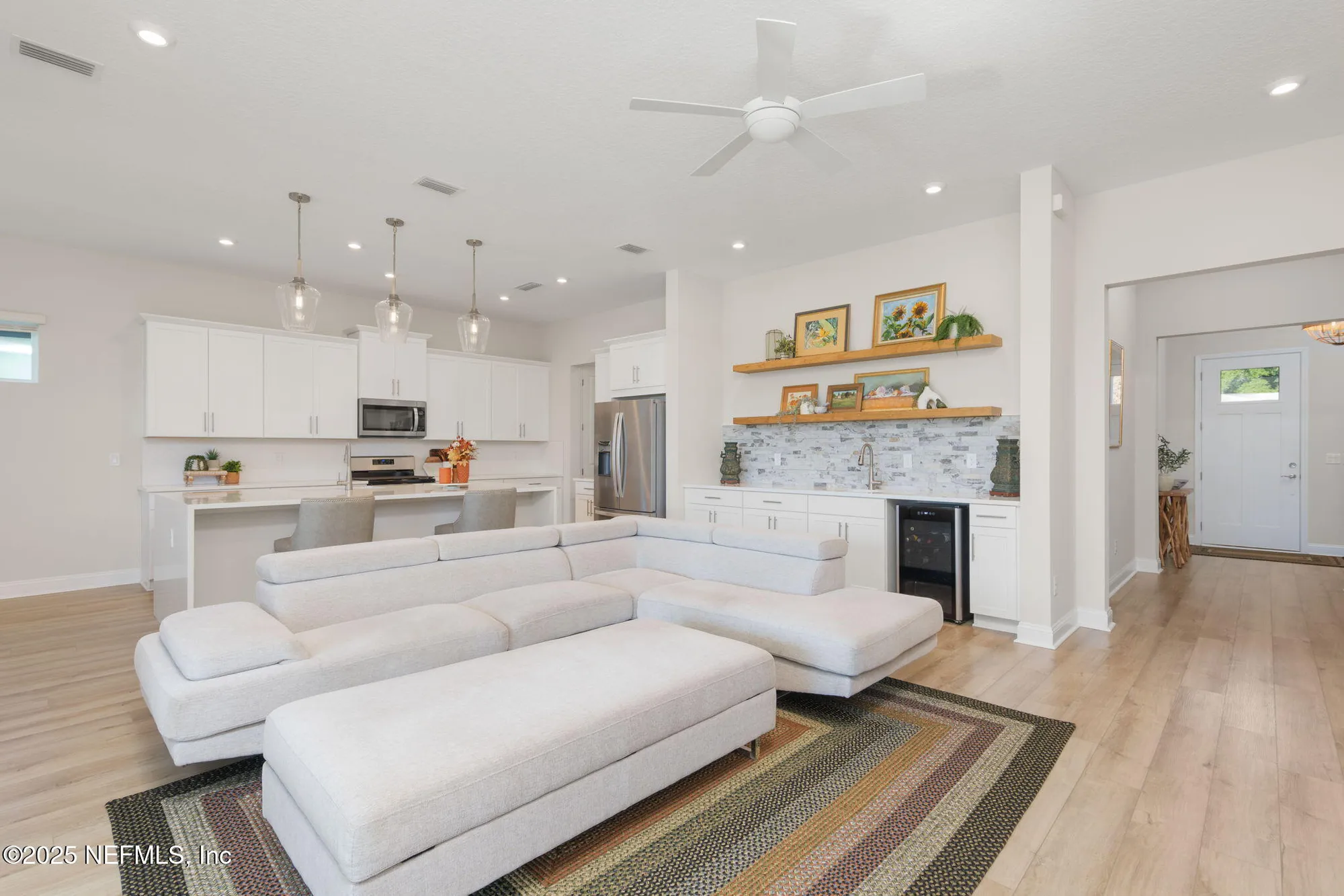 Property Slideshow image 13 of 68 | 253 pinellas way, St Johns, FL, 32259