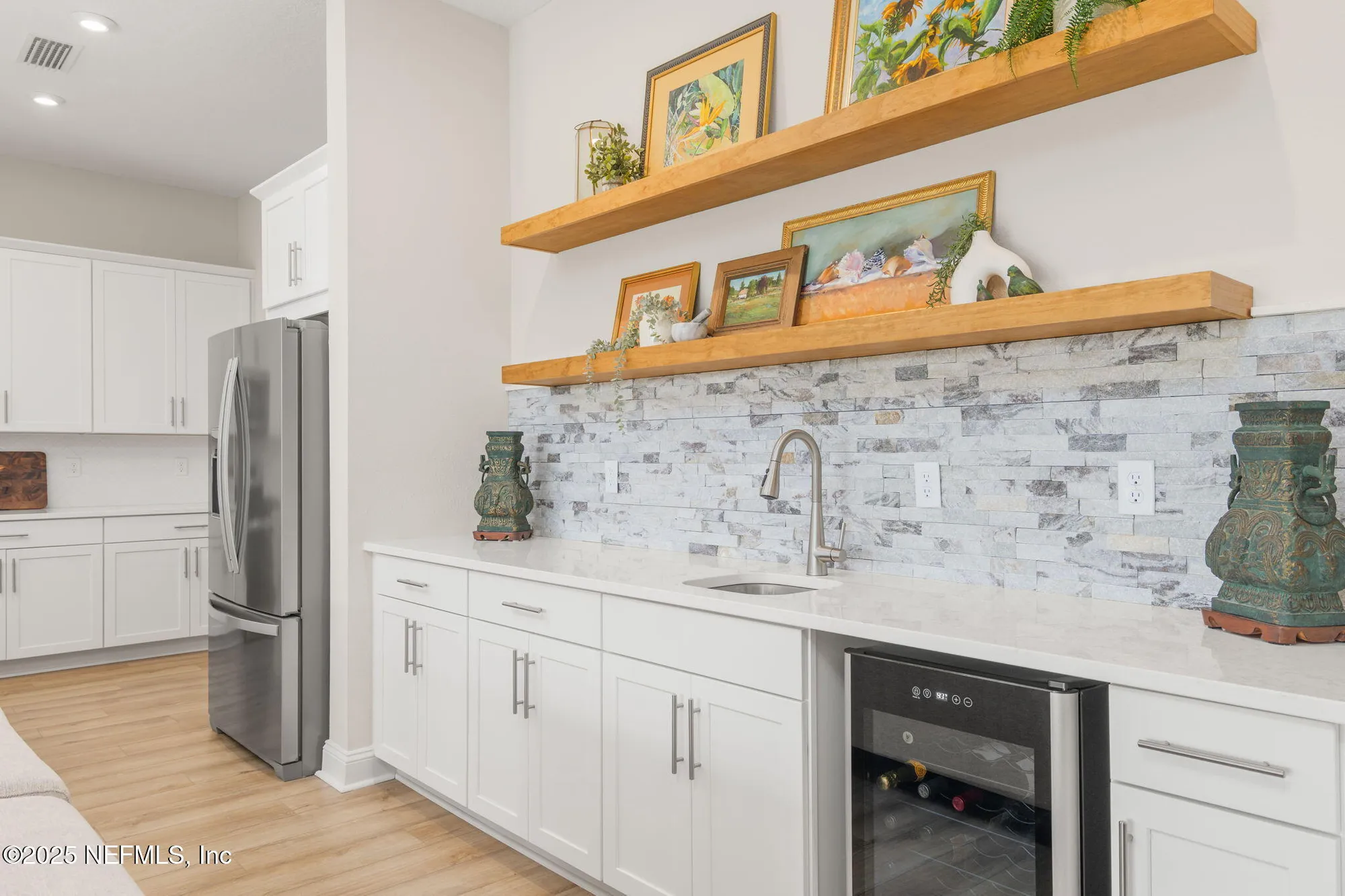 Property Slideshow image 10 of 68 | 253 pinellas way, St Johns, FL, 32259