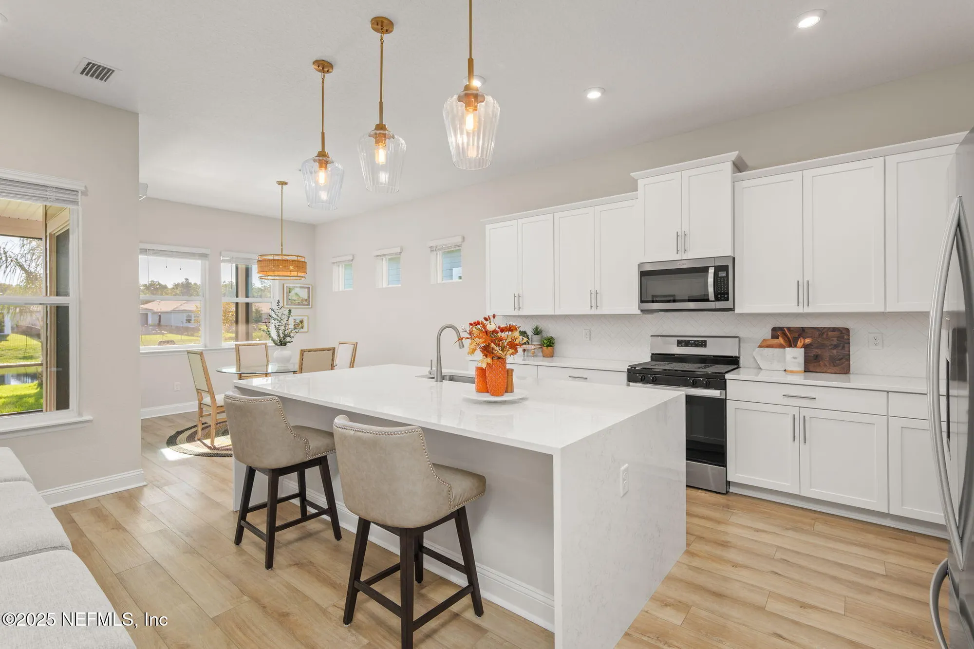 Property Slideshow image 4 of 68 | 253 pinellas way, St Johns, FL, 32259