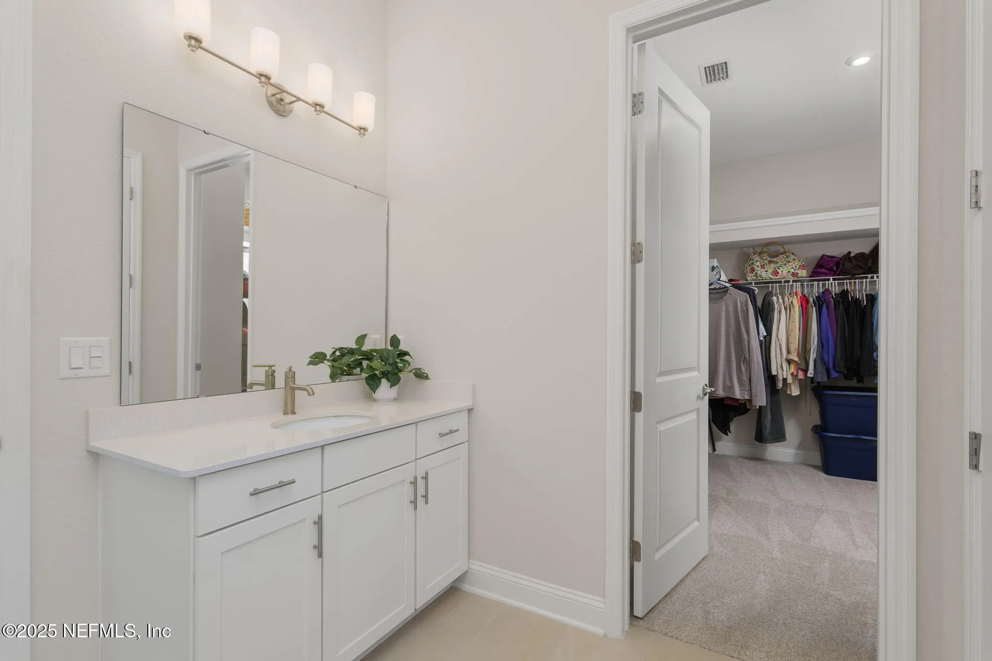 Property Slideshow image 18 of 68 | 253 pinellas way, St Johns, FL, 32259