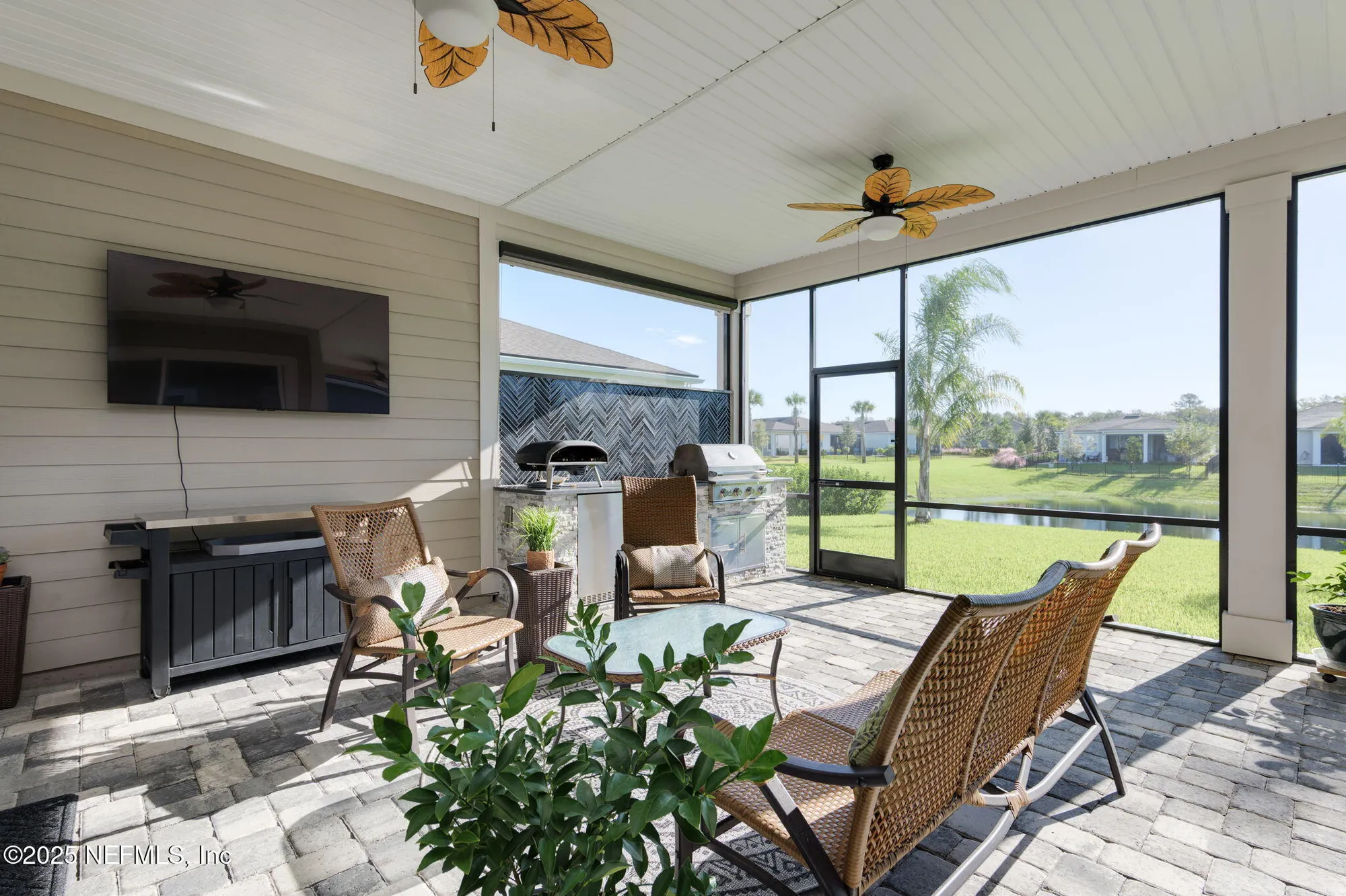 Property Slideshow image 27 of 68 | 253 pinellas way, St Johns, FL, 32259