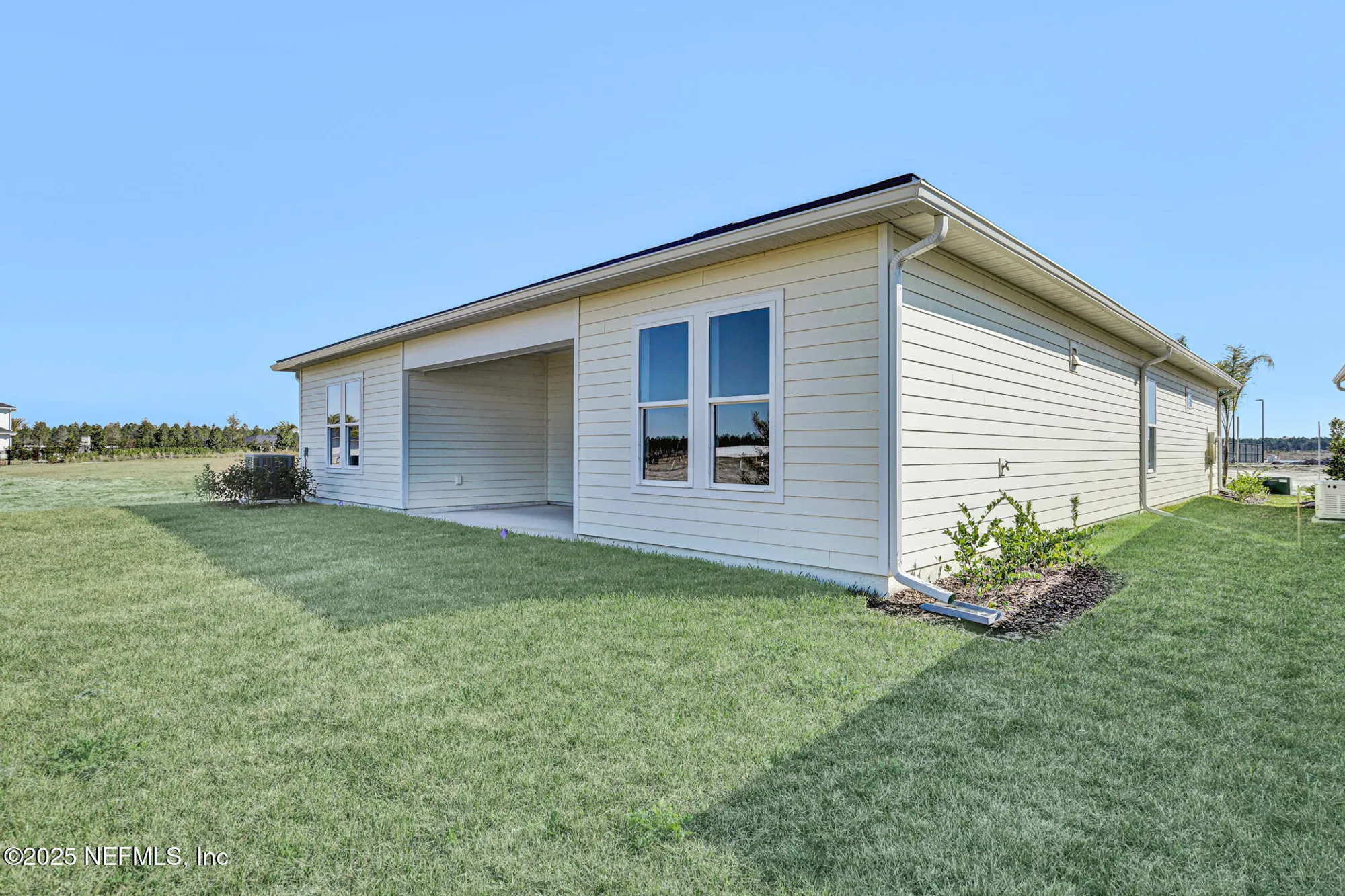 Property Slideshow image 5 of 20 | 636 knotted birch ave, St Augustine, FL, 32092