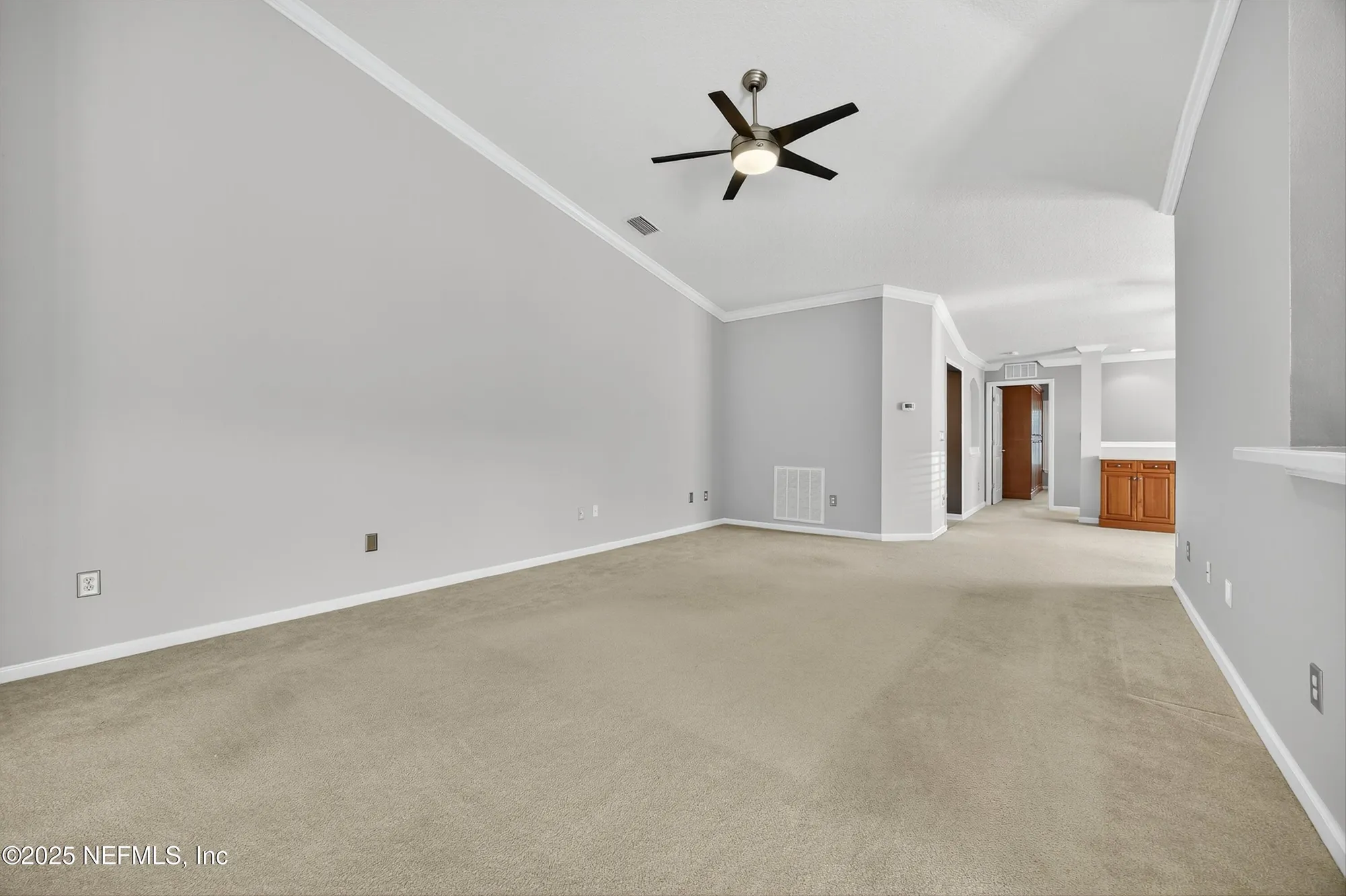 Property Slideshow image 13 of 44 | 8495 little swift cir 35a, Jacksonville, FL, 32256