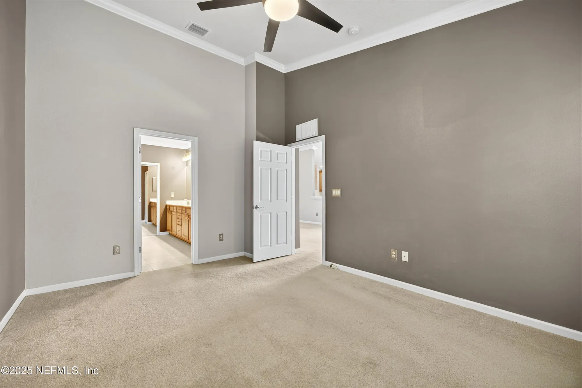Property Slideshow image 22 of 44 | 8495 little swift cir 35a, Jacksonville, FL, 32256