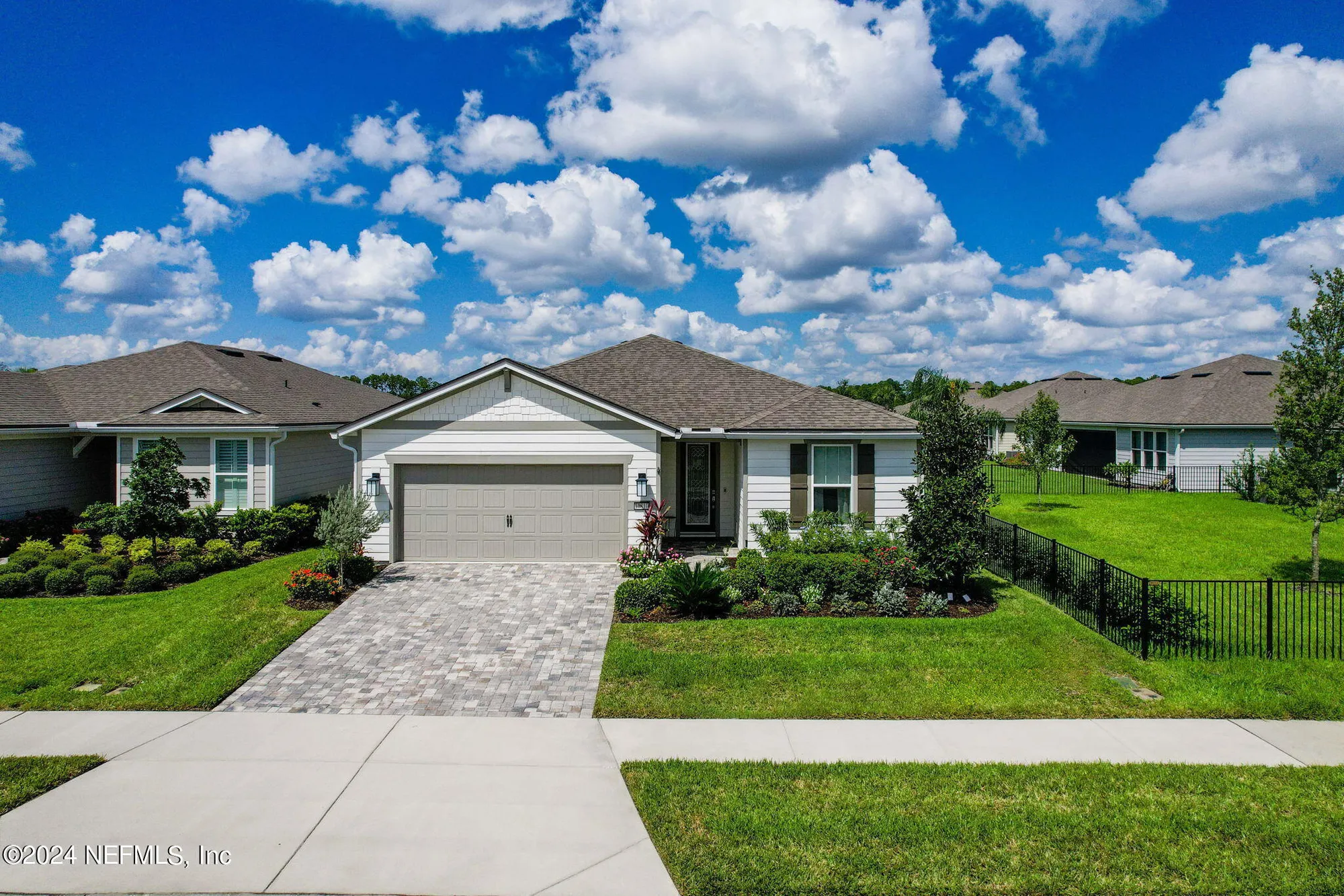 Property Slideshow image 1 of 99 | 10810 kentworth way, Jacksonville, FL, 32256