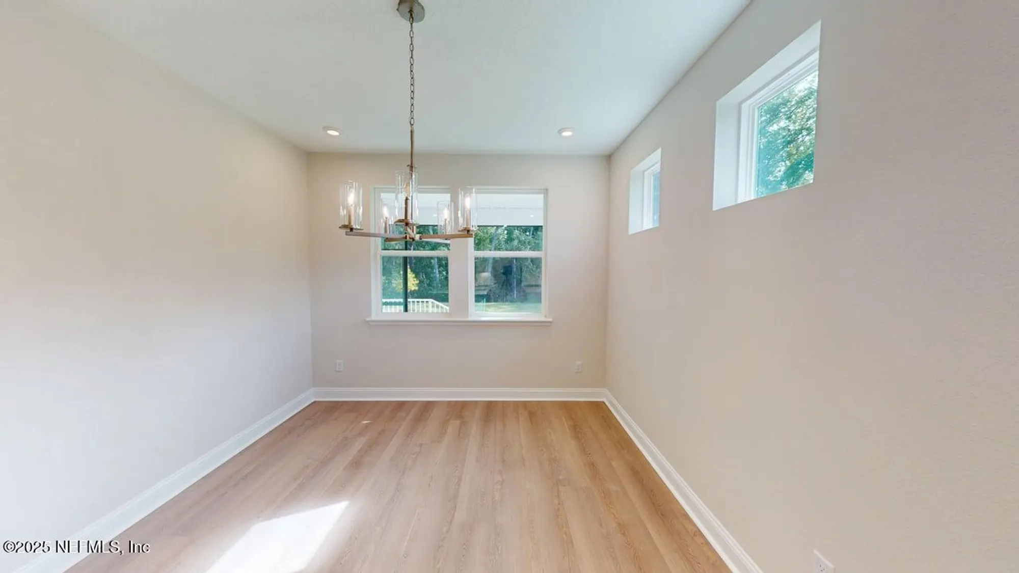 Property Slideshow image 9 of 66 | 402 pelton pl, St Johns, FL, 32259