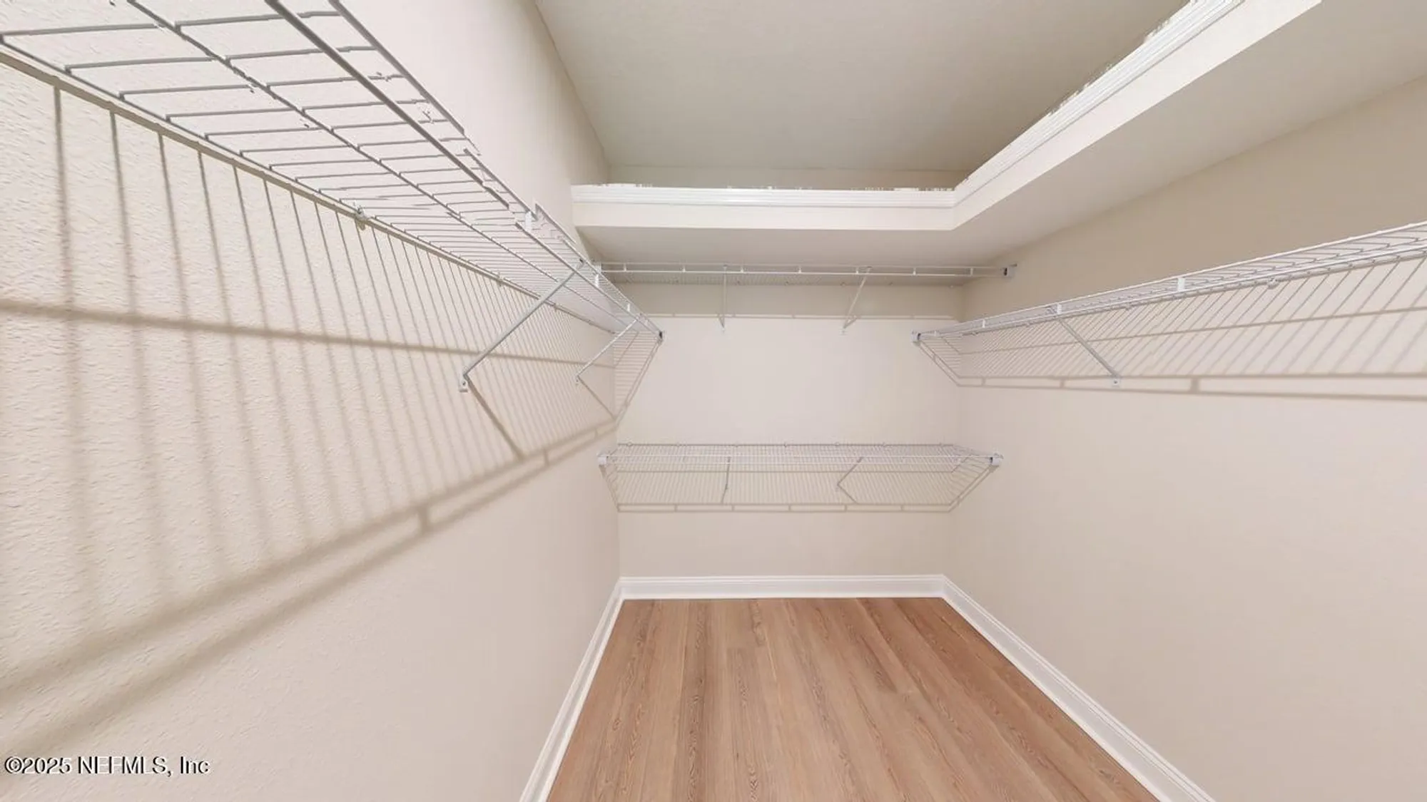 Property Slideshow image 14 of 66 | 402 pelton pl, St Johns, FL, 32259