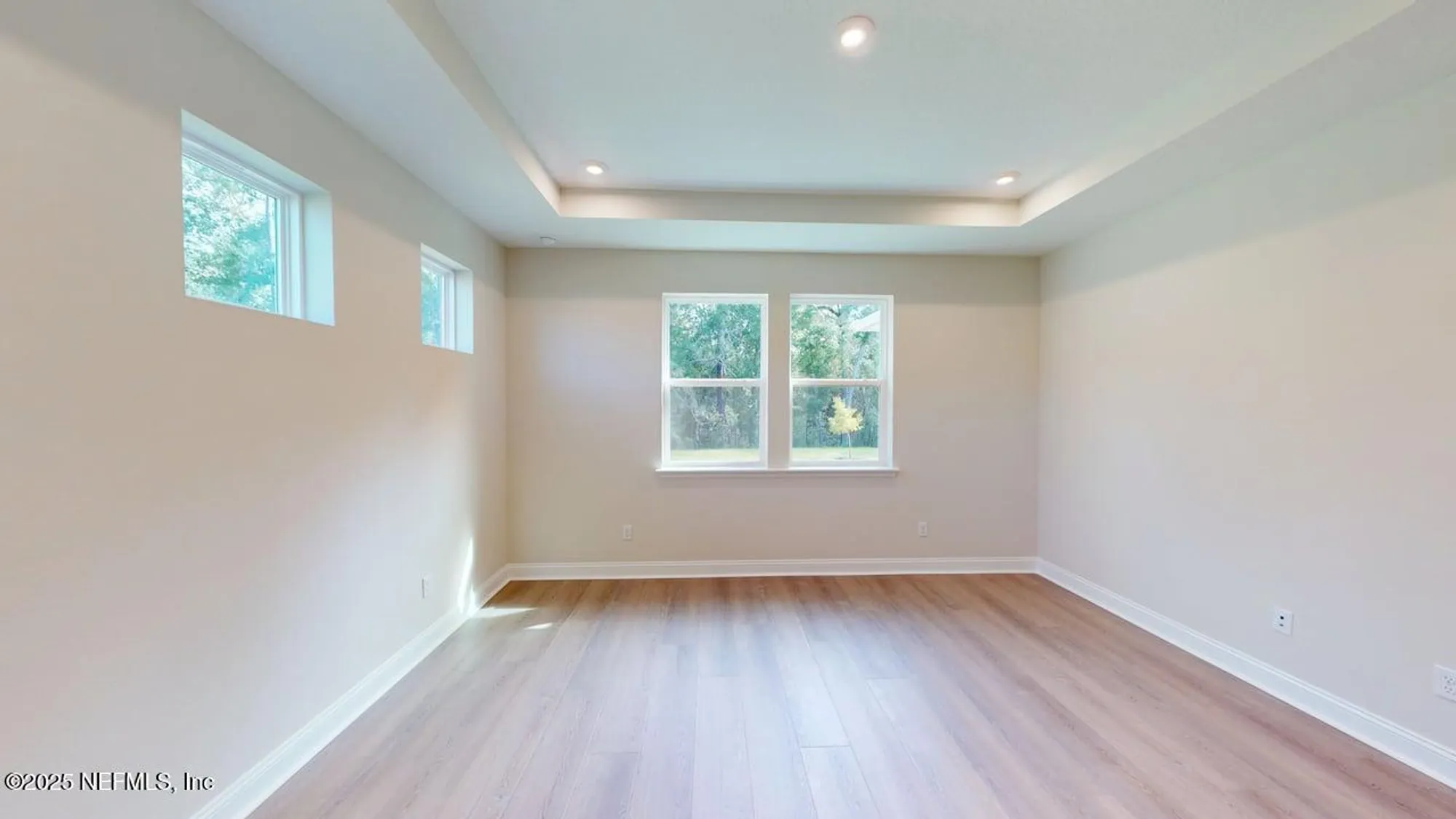 Property Slideshow image 12 of 66 | 402 pelton pl, St Johns, FL, 32259