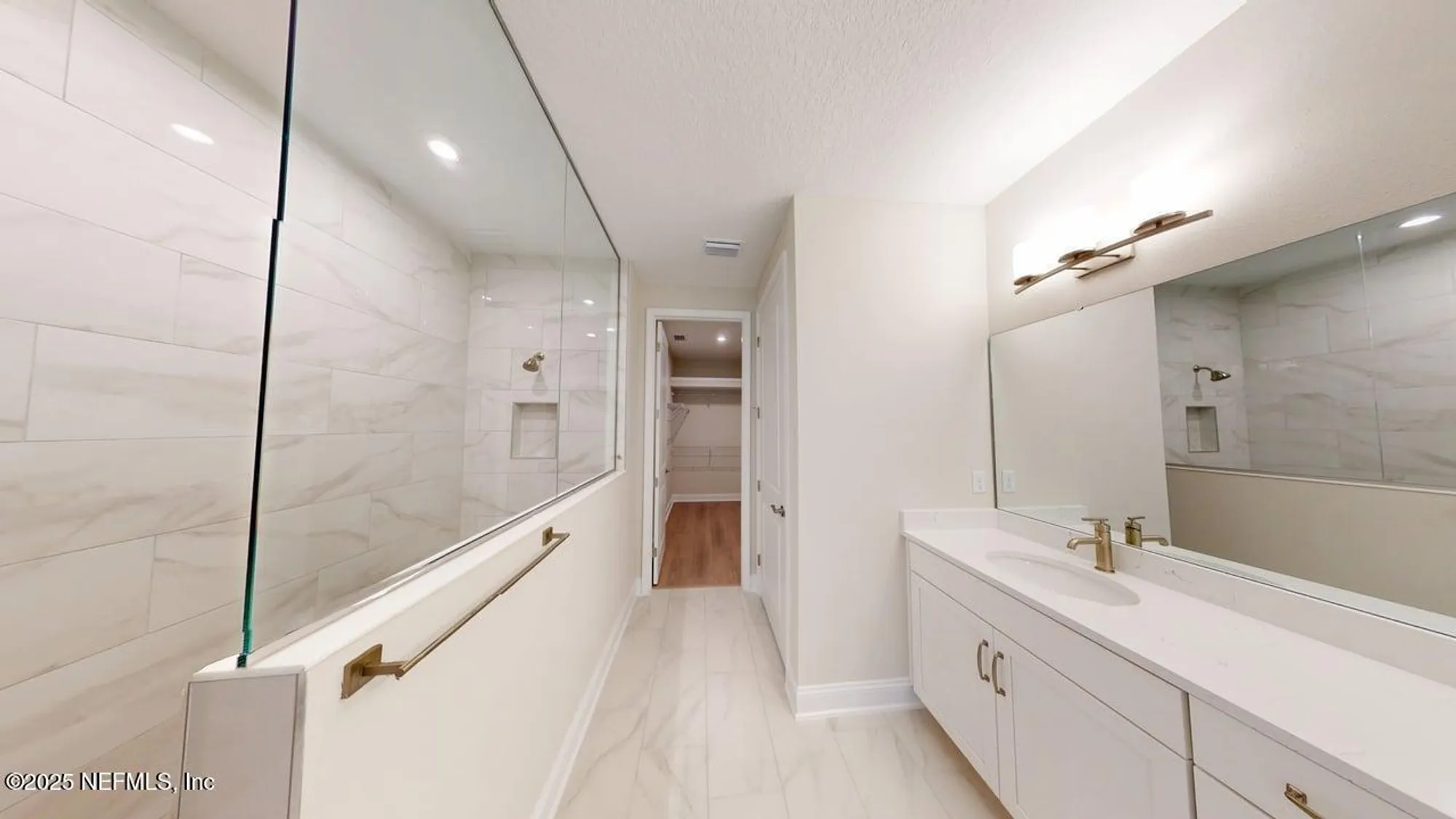 Property Slideshow image 13 of 66 | 402 pelton pl, St Johns, FL, 32259