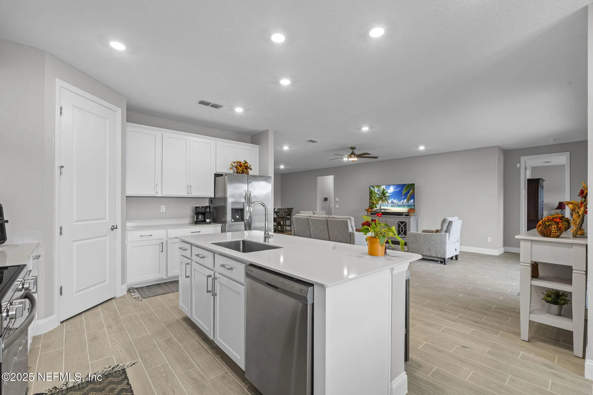 Property Slideshow image 16 of 68 | 2745 firelight ln, Green Cove Springs, FL, 32043