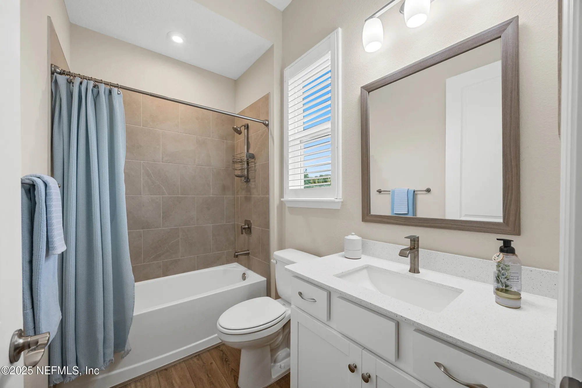 Property Slideshow image 23 of 51 | 44 pinellas way, St Johns, FL, 32259