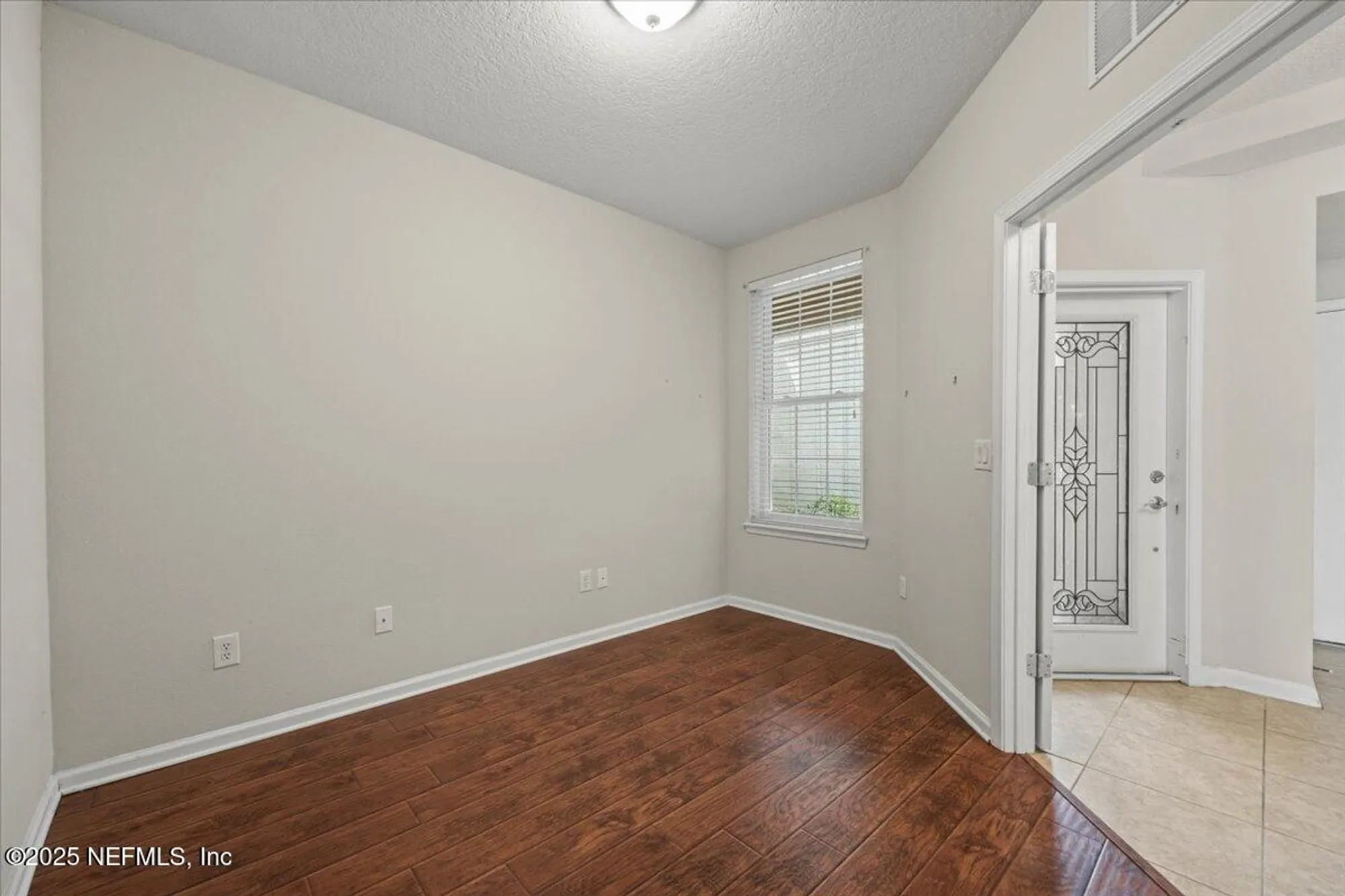 Property Slideshow image 7 of 60 | 11905 surfbird cir 11f, Jacksonville, FL, 32256