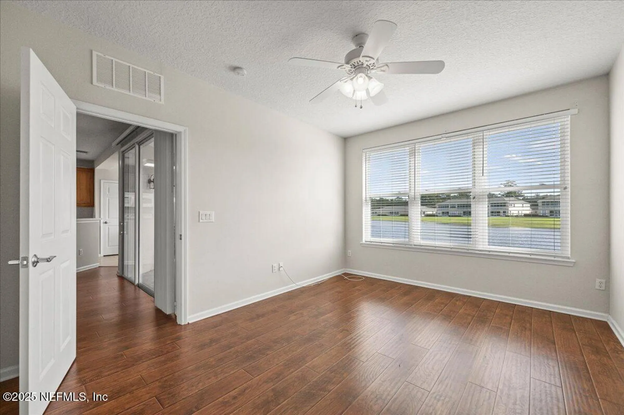 Property Slideshow image 27 of 60 | 11905 surfbird cir 11f, Jacksonville, FL, 32256