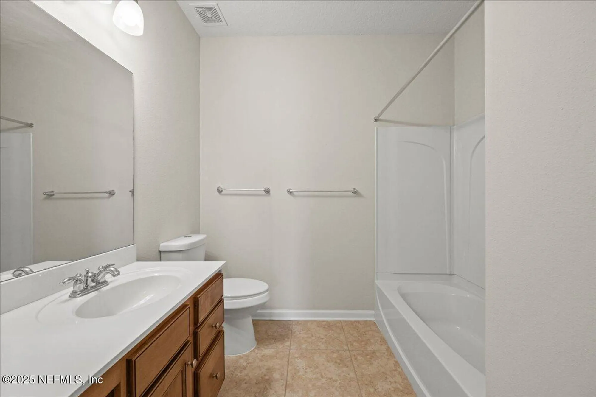 Property Slideshow image 34 of 60 | 11905 surfbird cir 11f, Jacksonville, FL, 32256