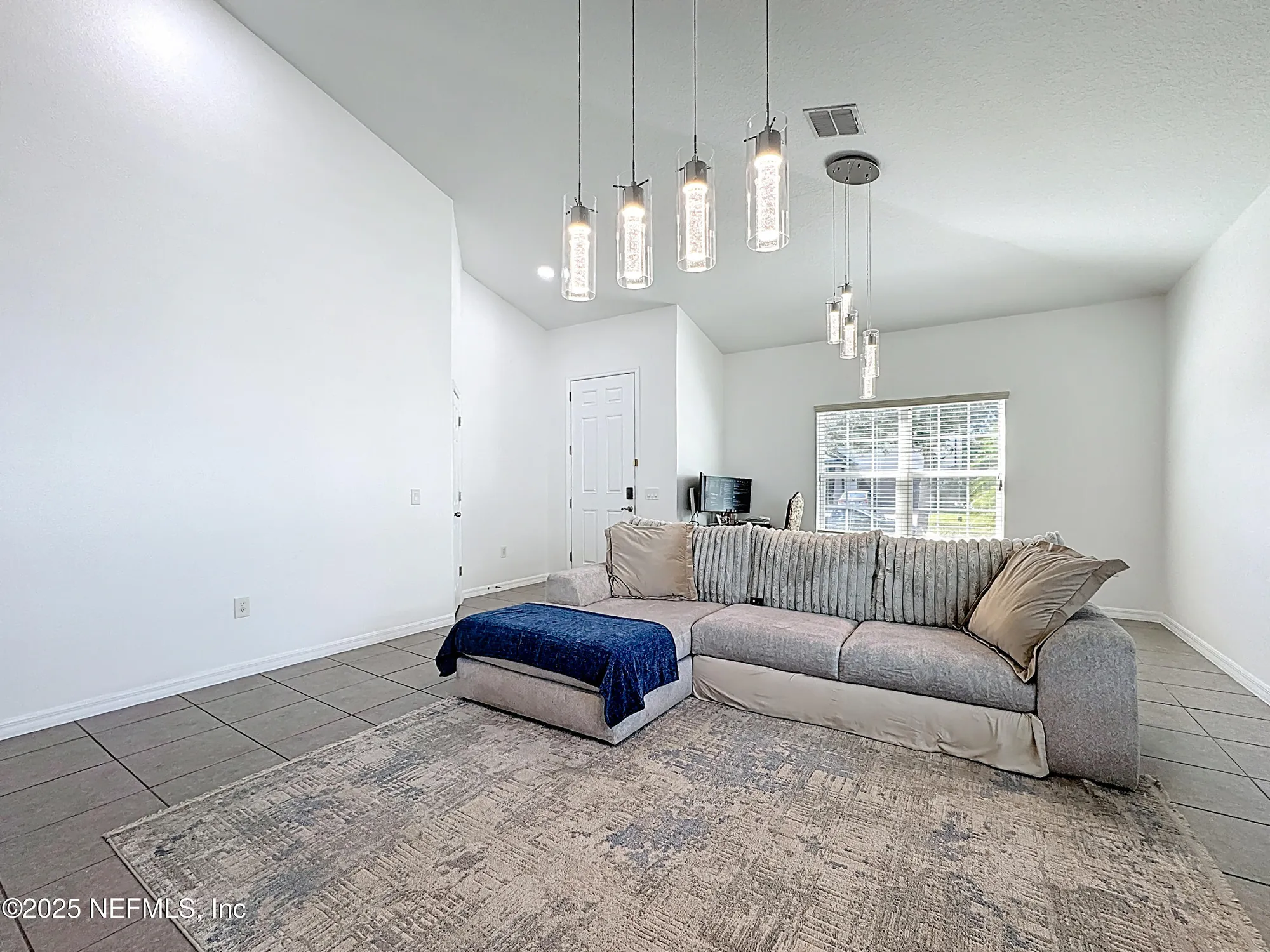 Property Slideshow image 5 of 32 | 3473 middlebrook pl, Harmony, FL, 34773