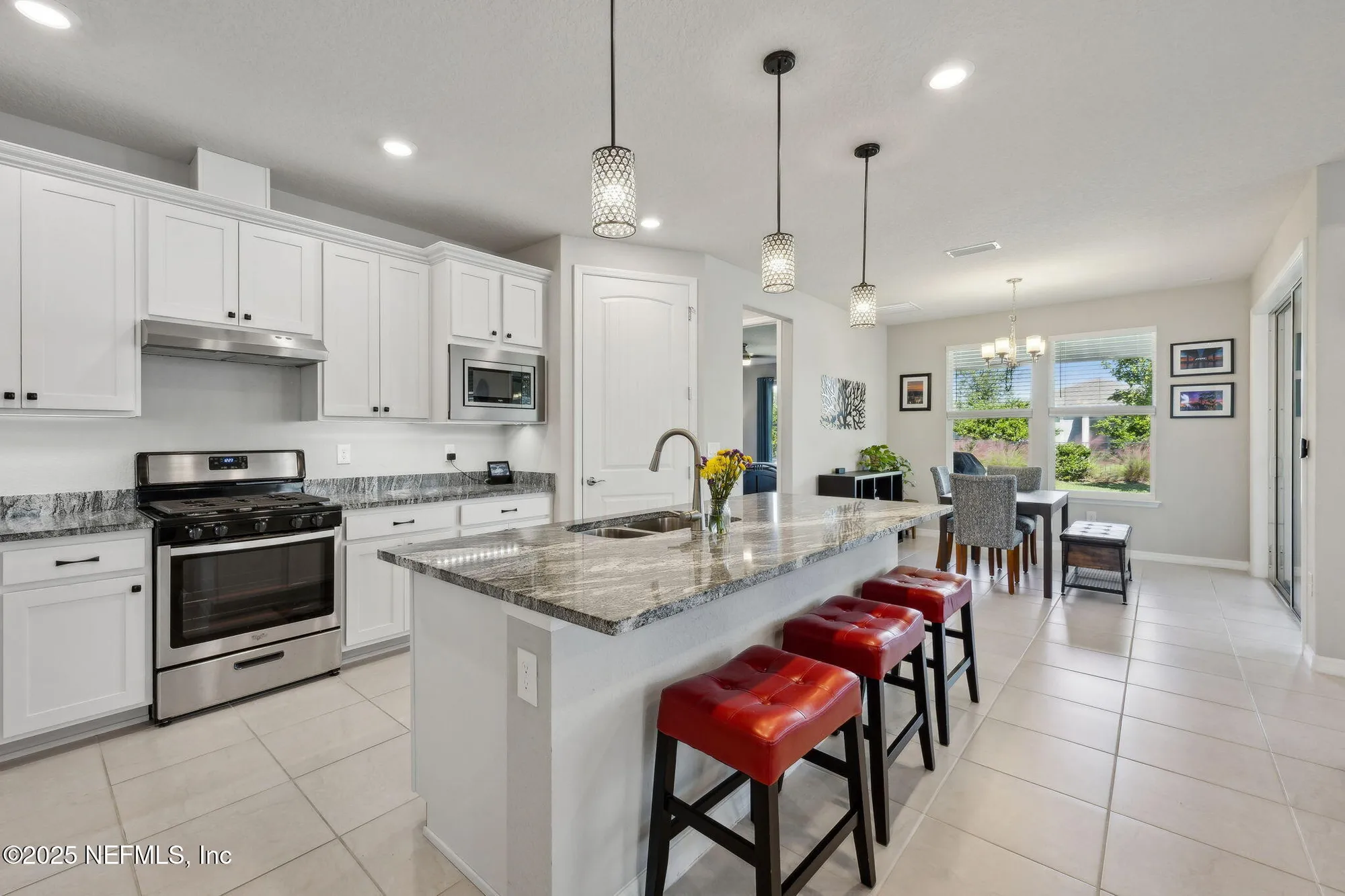 Property Slideshow image 6 of 63 | 11109 kentworth way, Jacksonville, FL, 32256