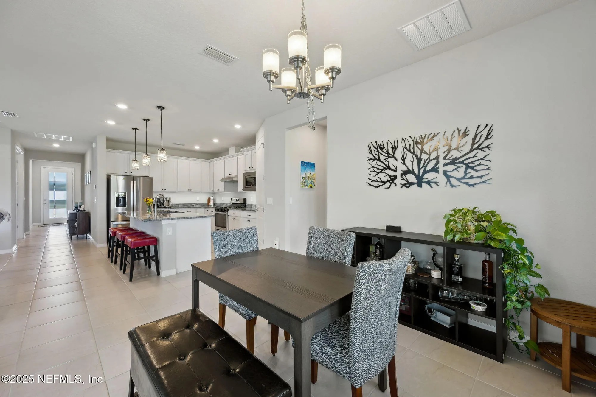 Property Slideshow image 8 of 63 | 11109 kentworth way, Jacksonville, FL, 32256