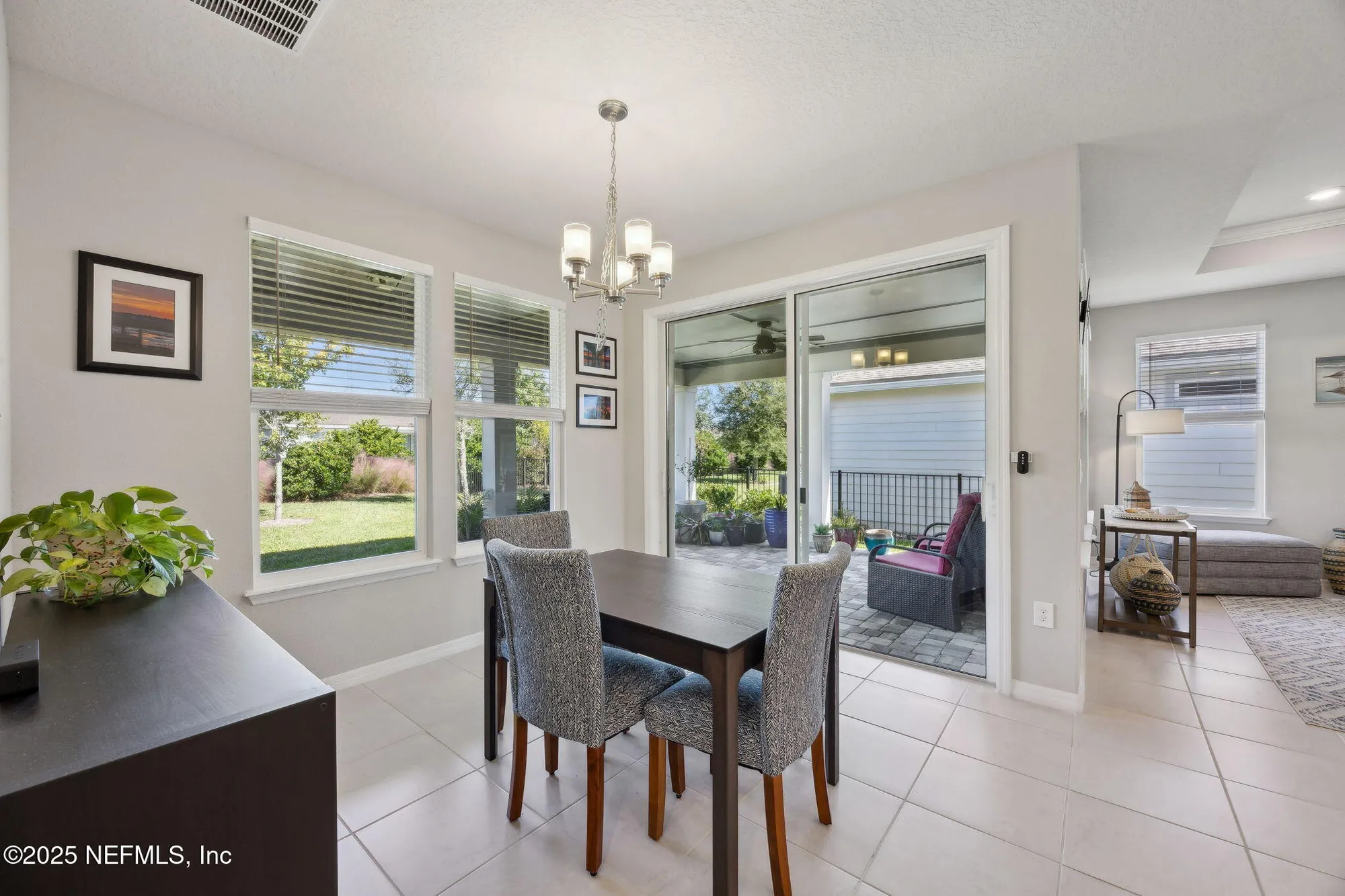 Property Slideshow image 7 of 63 | 11109 kentworth way, Jacksonville, FL, 32256