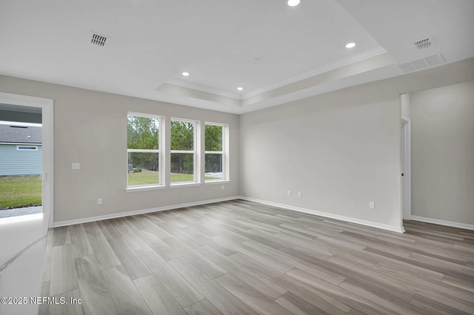 Property Slideshow image 15 of 55 | 638 ecliptic loop, Yulee, FL, 32097