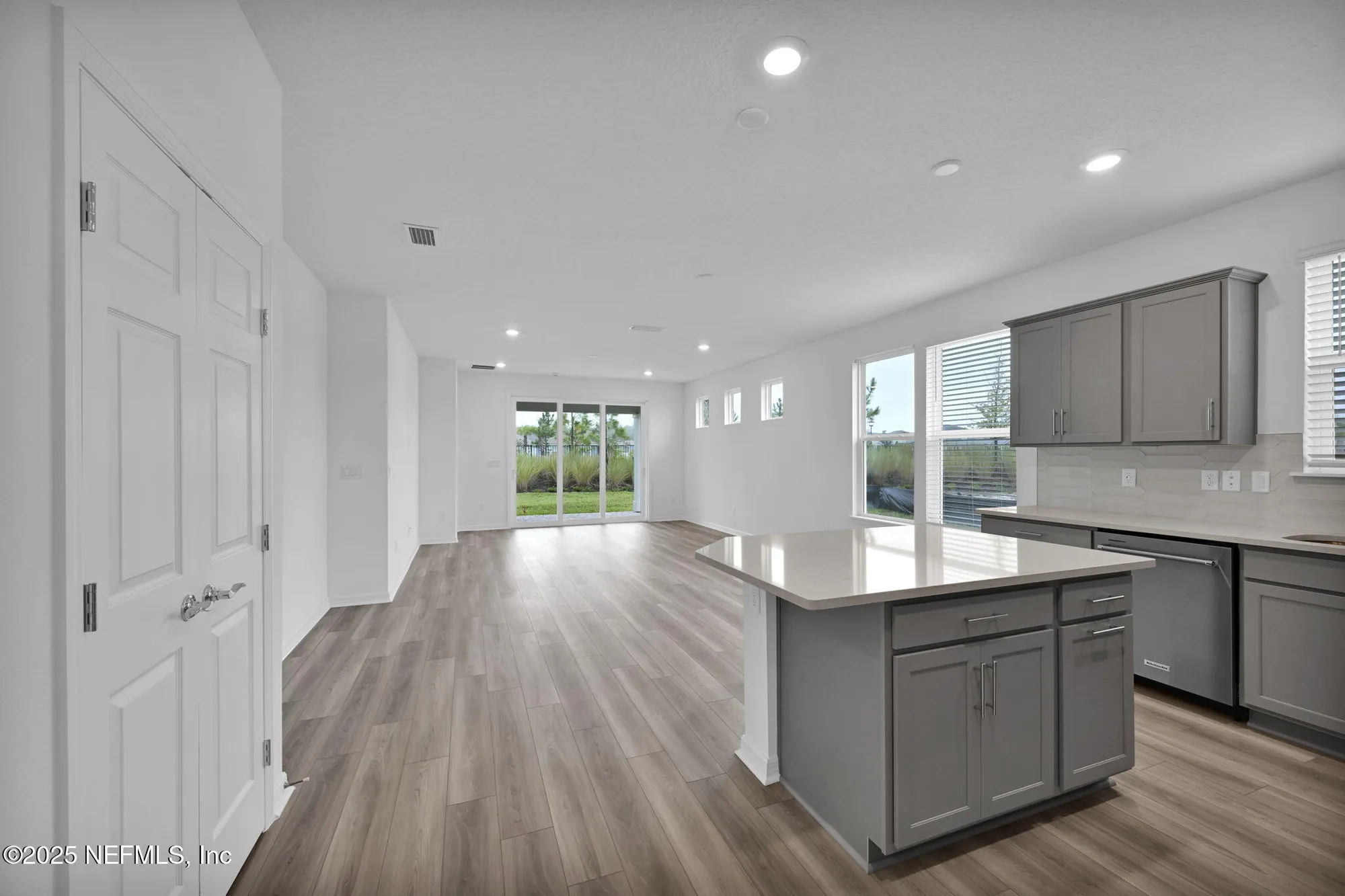 Property Slideshow image 6 of 50 | 336 ecliptic loop, Yulee, FL, 32097