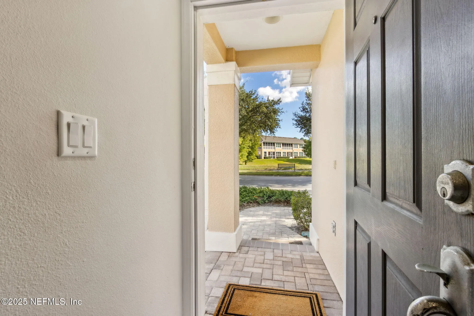 Property Slideshow image 4 of 76 | 8585 little swift cir, Jacksonville, FL, 32256