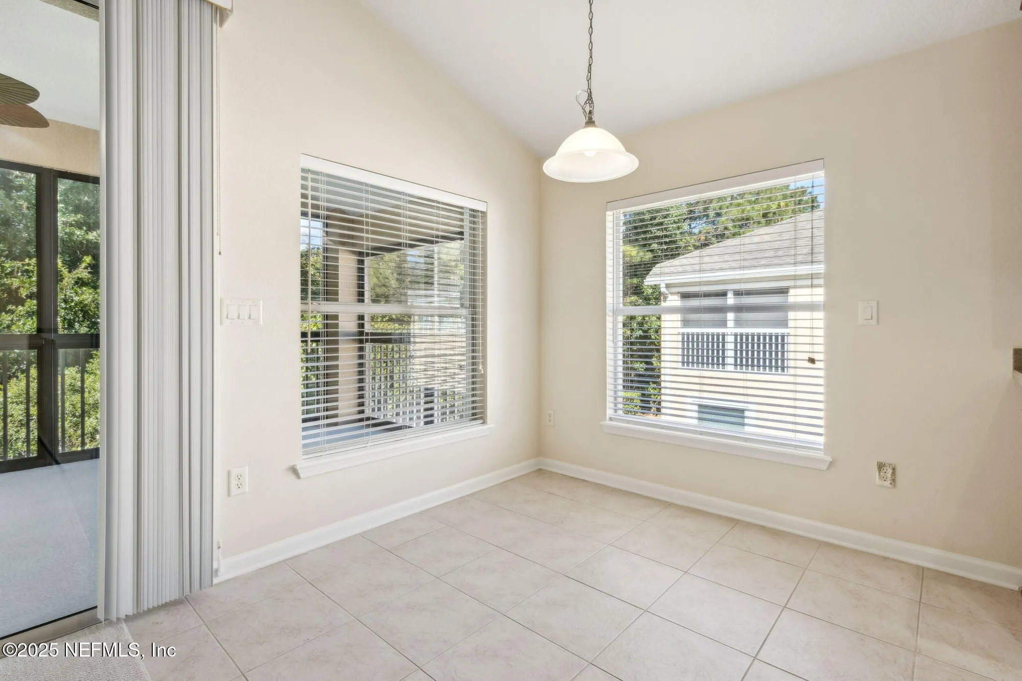 Property Slideshow image 18 of 76 | 8585 little swift cir, Jacksonville, FL, 32256