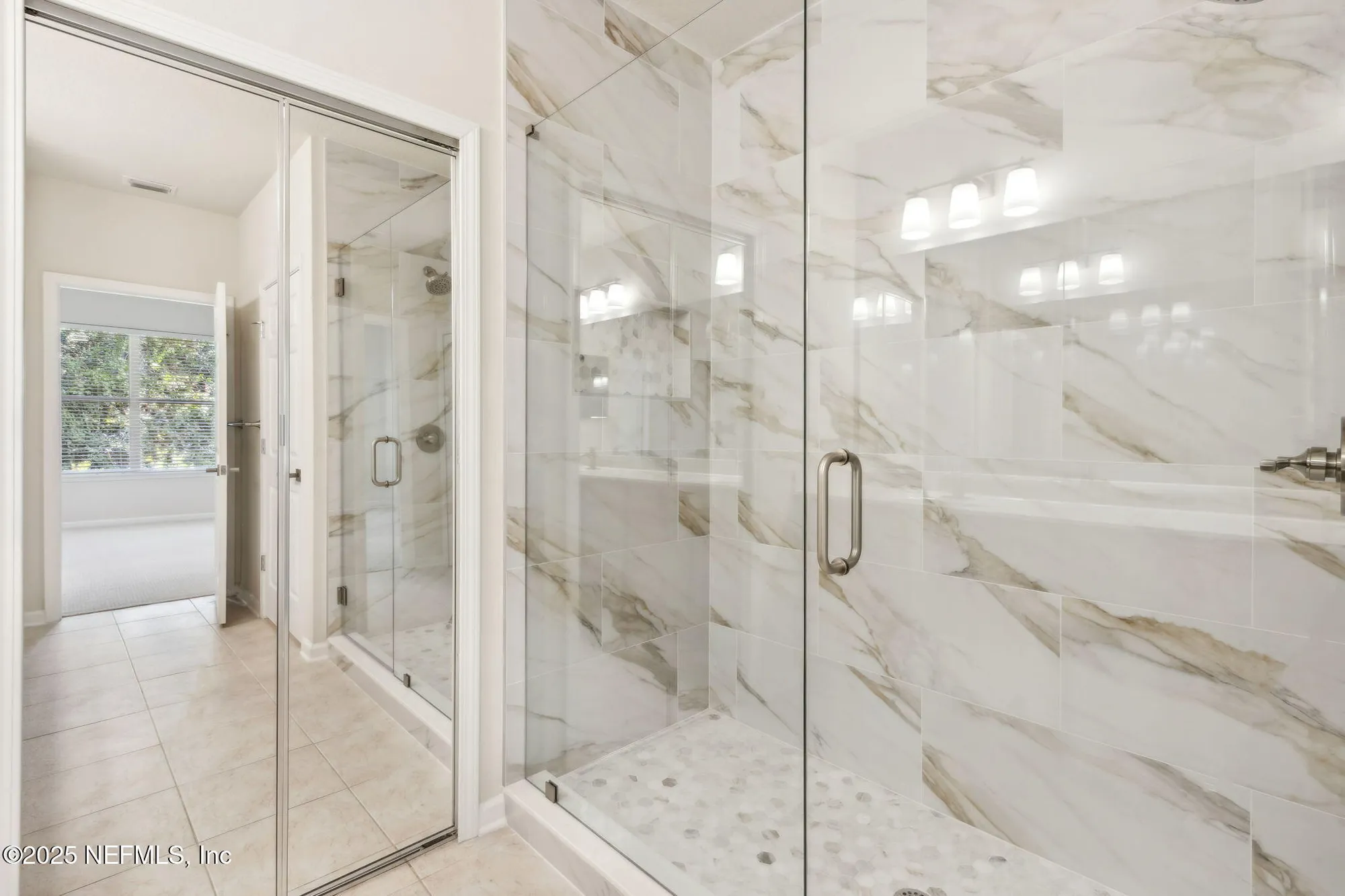 Property Slideshow image 25 of 76 | 8585 little swift cir, Jacksonville, FL, 32256