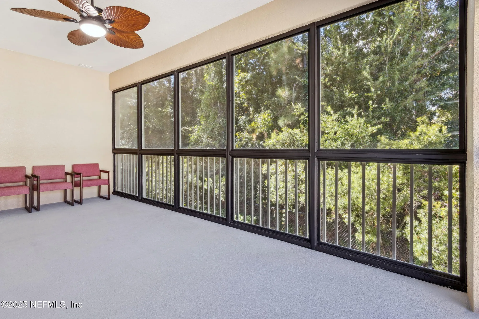 Property Slideshow image 33 of 76 | 8585 little swift cir, Jacksonville, FL, 32256
