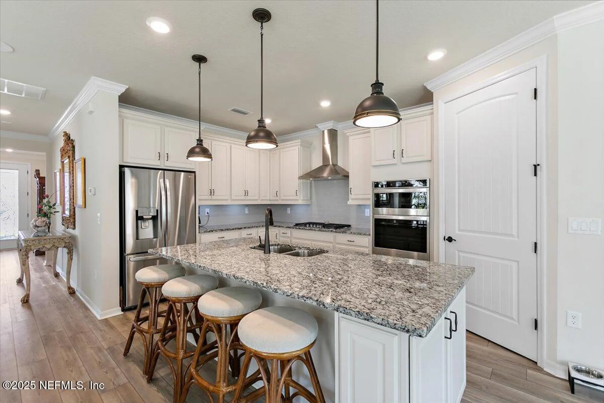 Property Slideshow image 8 of 25 | 10820 town view dr, Jacksonville, FL, 32256