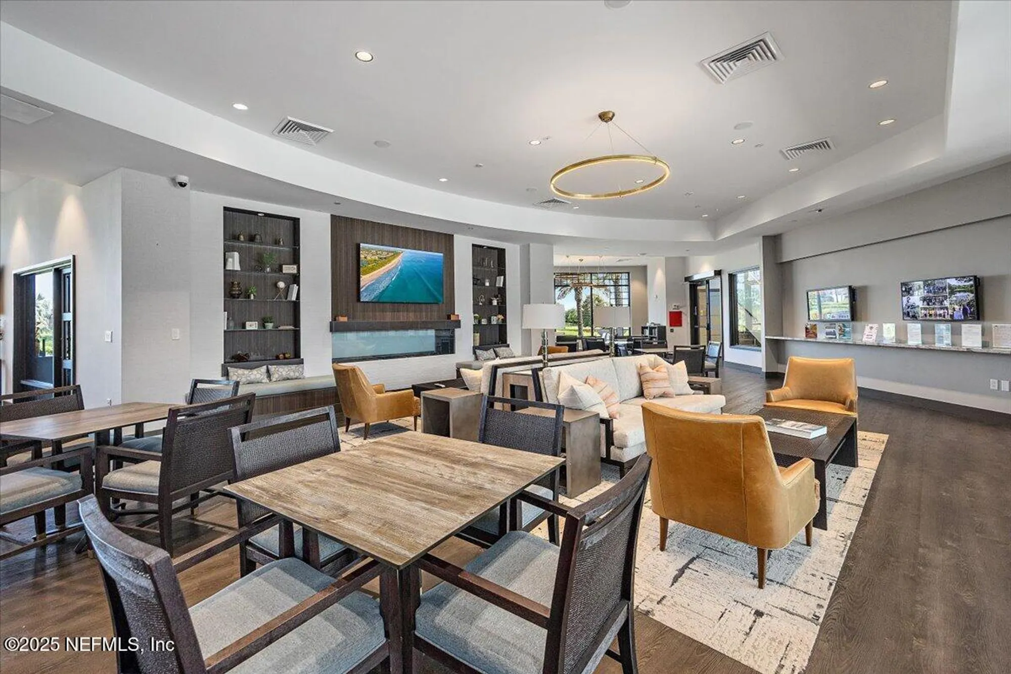 Property Slideshow image 20 of 25 | 10820 town view dr, Jacksonville, FL, 32256