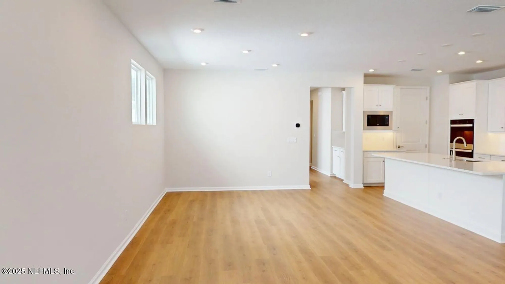 Property Slideshow image 6 of 66 | 125 crafton cir, St Johns, FL, 32259