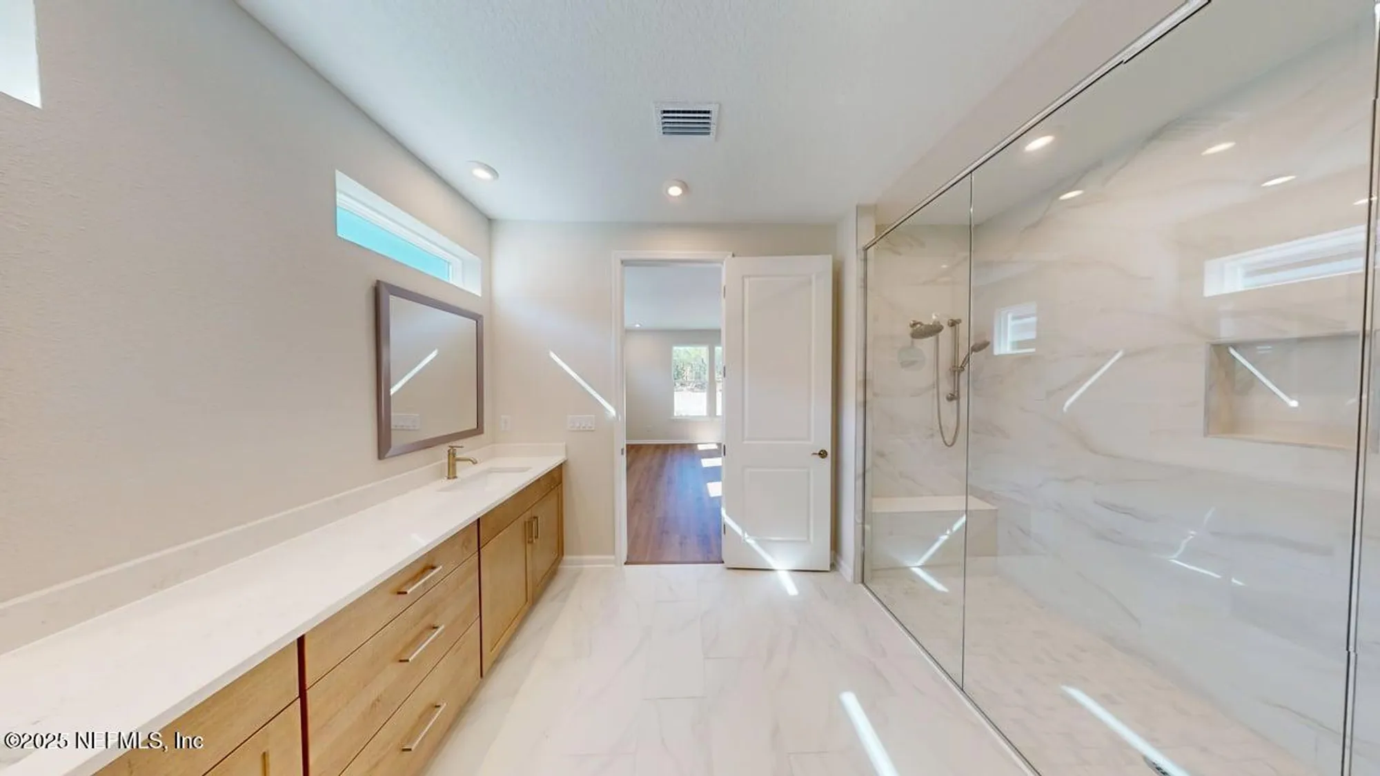 Property Slideshow image 9 of 66 | 125 crafton cir, St Johns, FL, 32259