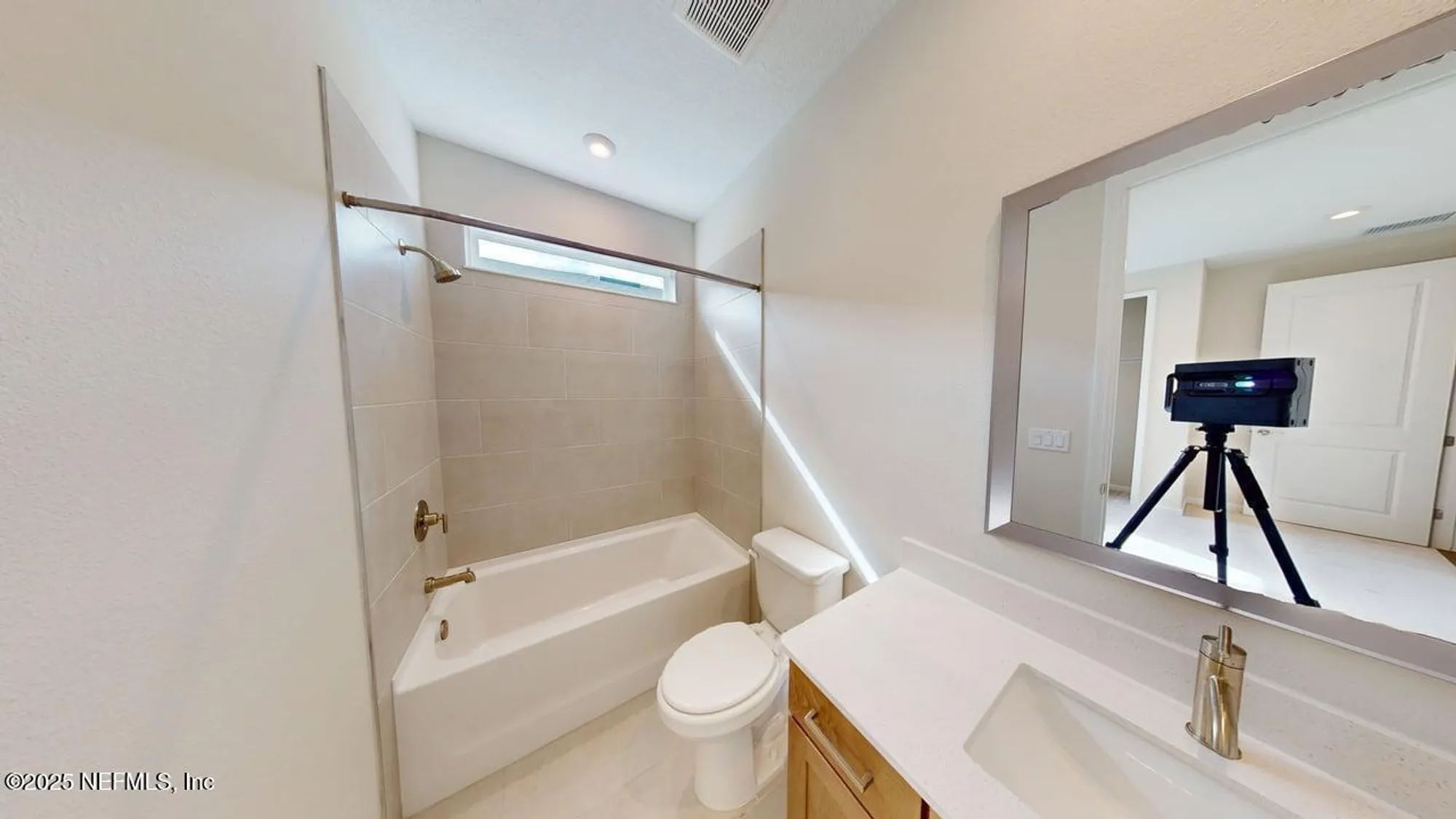 Property Slideshow image 14 of 66 | 125 crafton cir, St Johns, FL, 32259