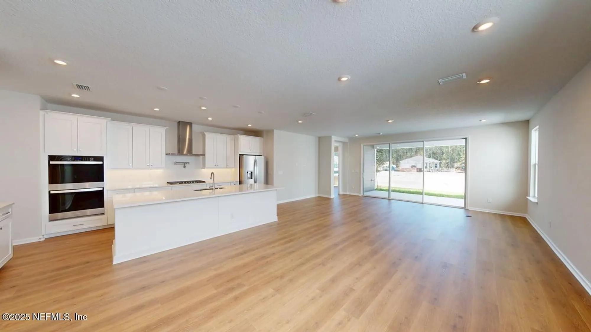 Property Slideshow image 4 of 66 | 125 crafton cir, St Johns, FL, 32259