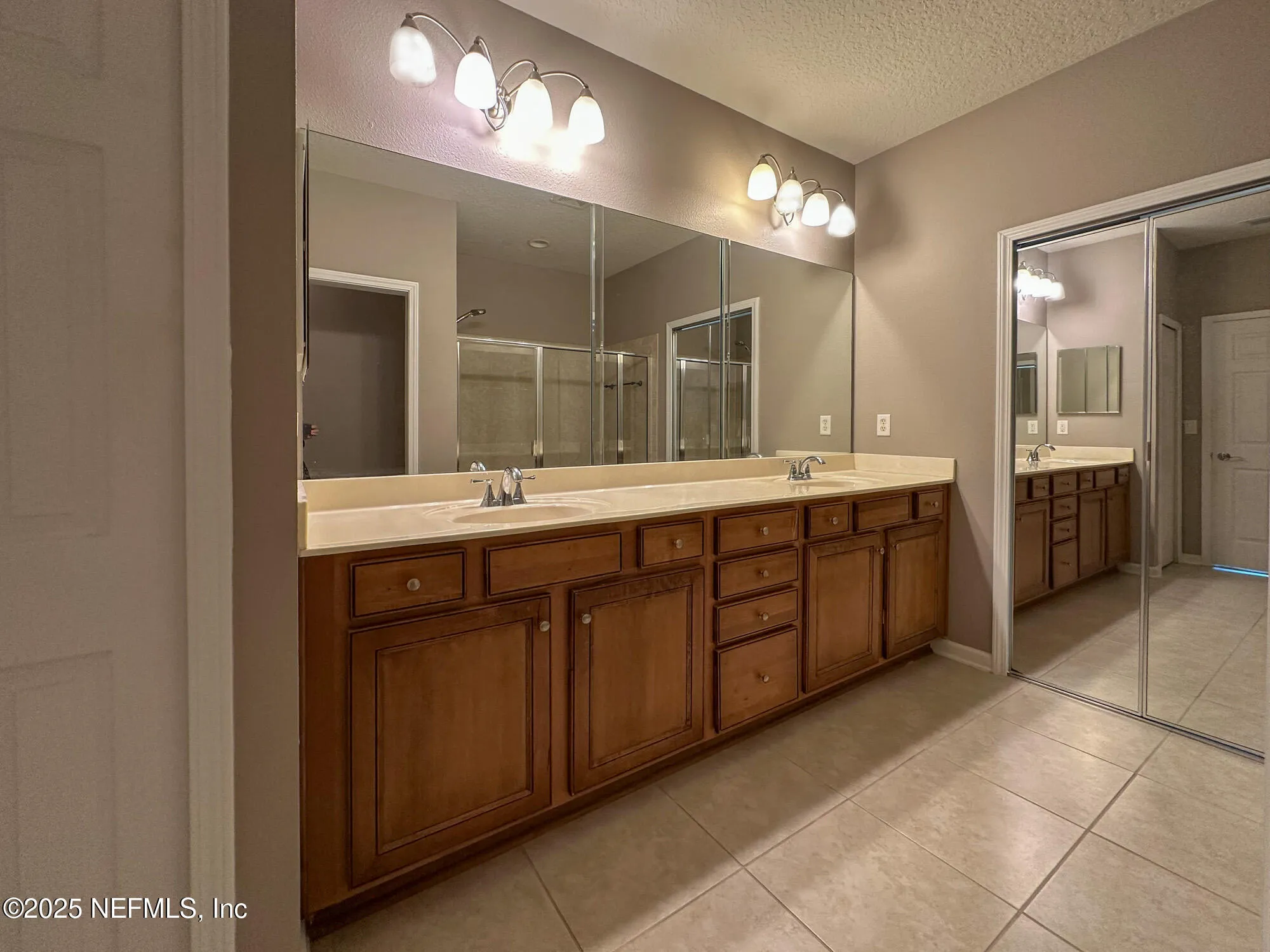 Property Slideshow image 19 of 48 | 11873 surfbird cir 9h, Jacksonville, FL, 32256